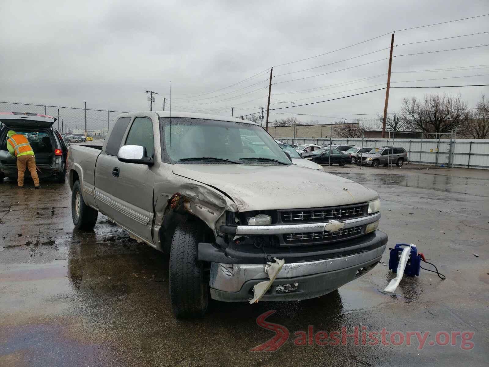 KMHD74LF5JU501752 2002 CHEVROLET SILVERADO