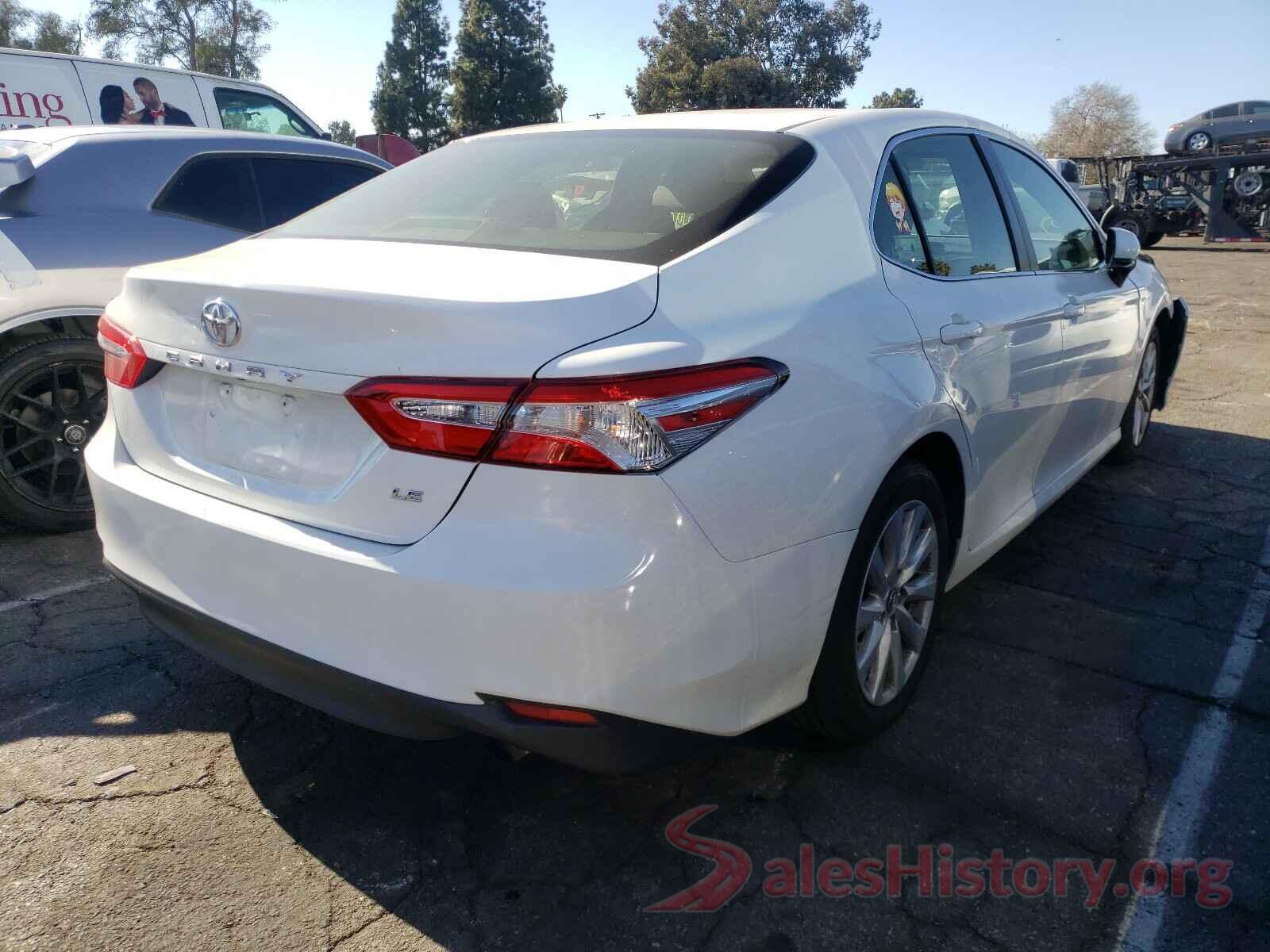 JTNB11HKXJ3008832 2018 TOYOTA CAMRY