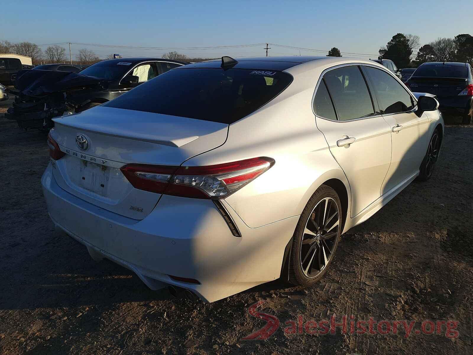 4T1BZ1HK3JU013163 2018 TOYOTA CAMRY