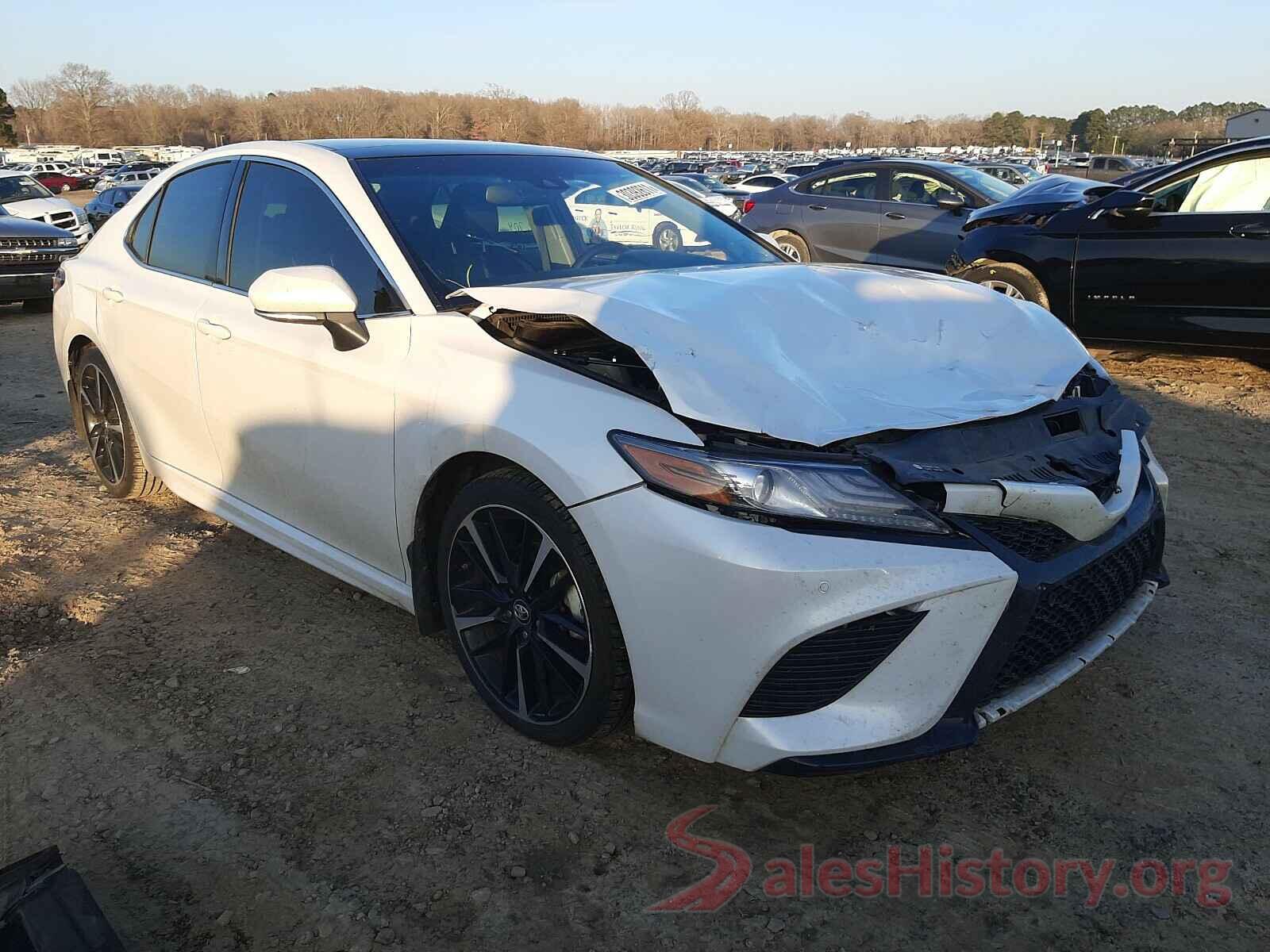 4T1BZ1HK3JU013163 2018 TOYOTA CAMRY