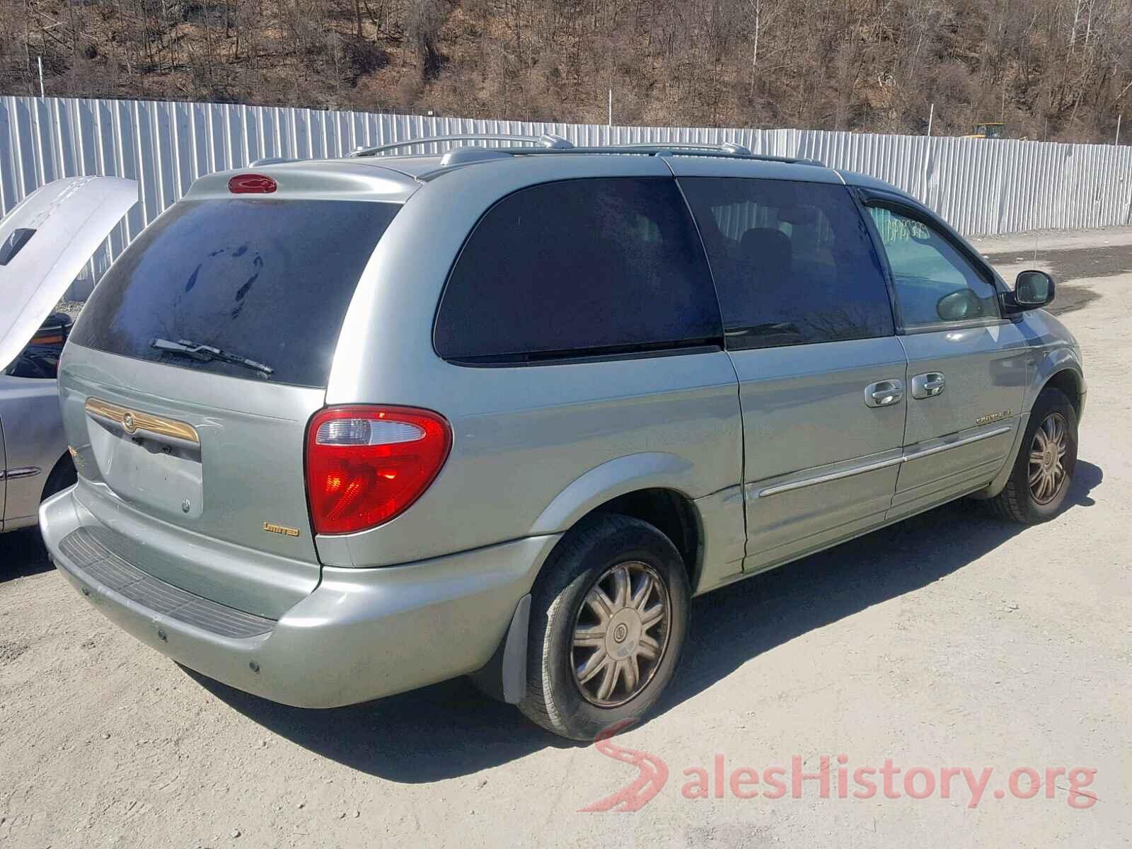 19XFC1F33GE000293 2004 CHRYSLER TOWN & COU