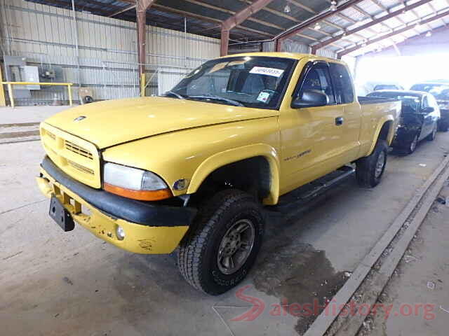 2HGFC2F64KH525328 1999 DODGE DAKOTA