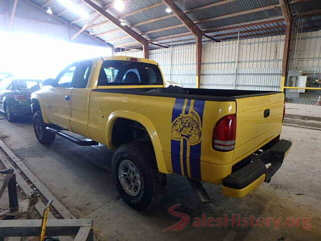 2HGFC2F64KH525328 1999 DODGE DAKOTA