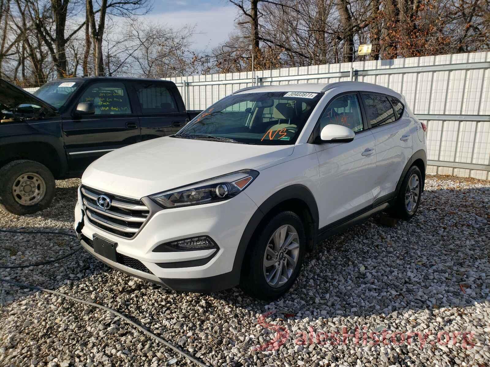 KM8J33A28GU139823 2016 HYUNDAI TUCSON