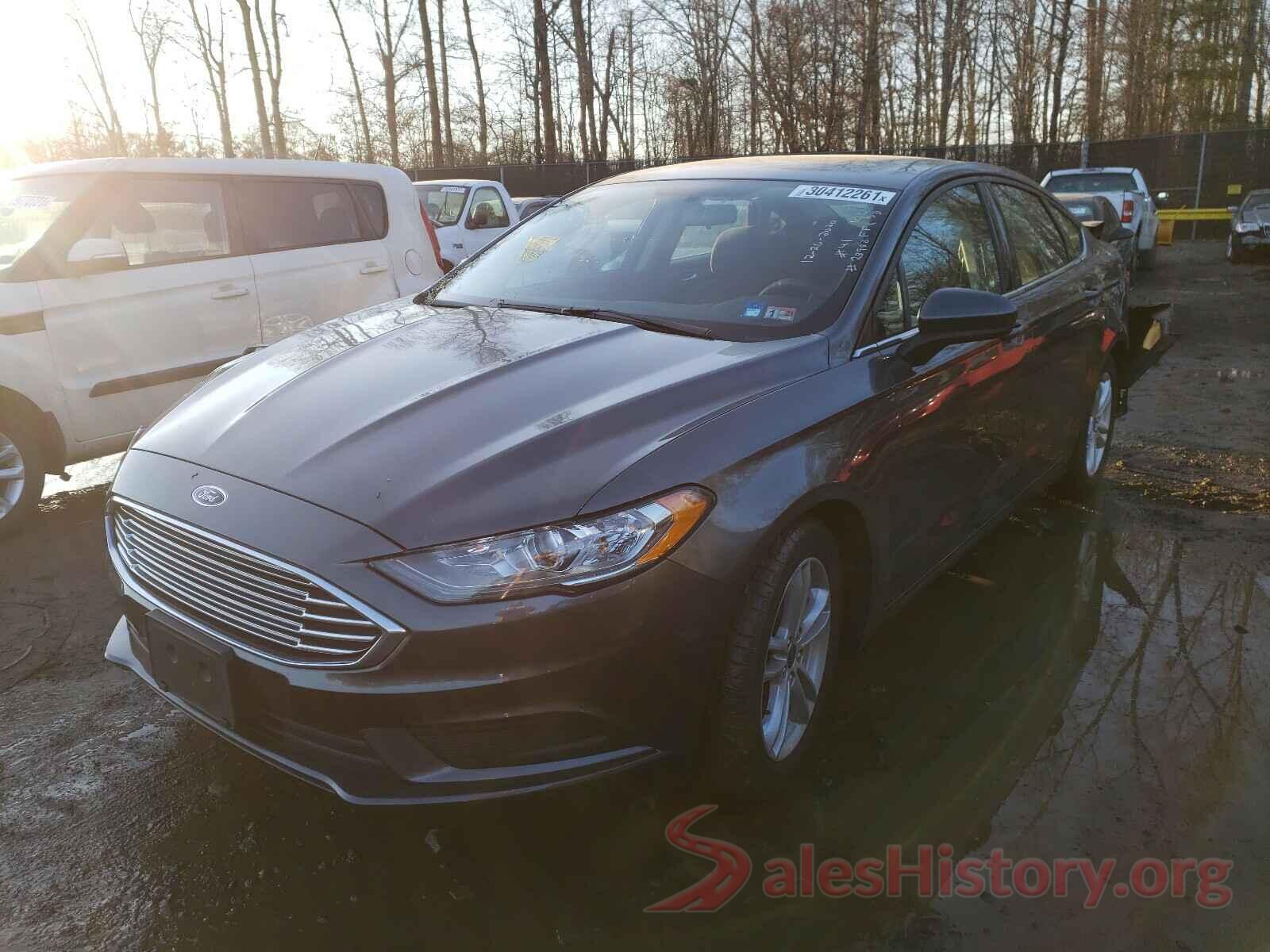 3FA6P0HD8JR135618 2018 FORD FUSION