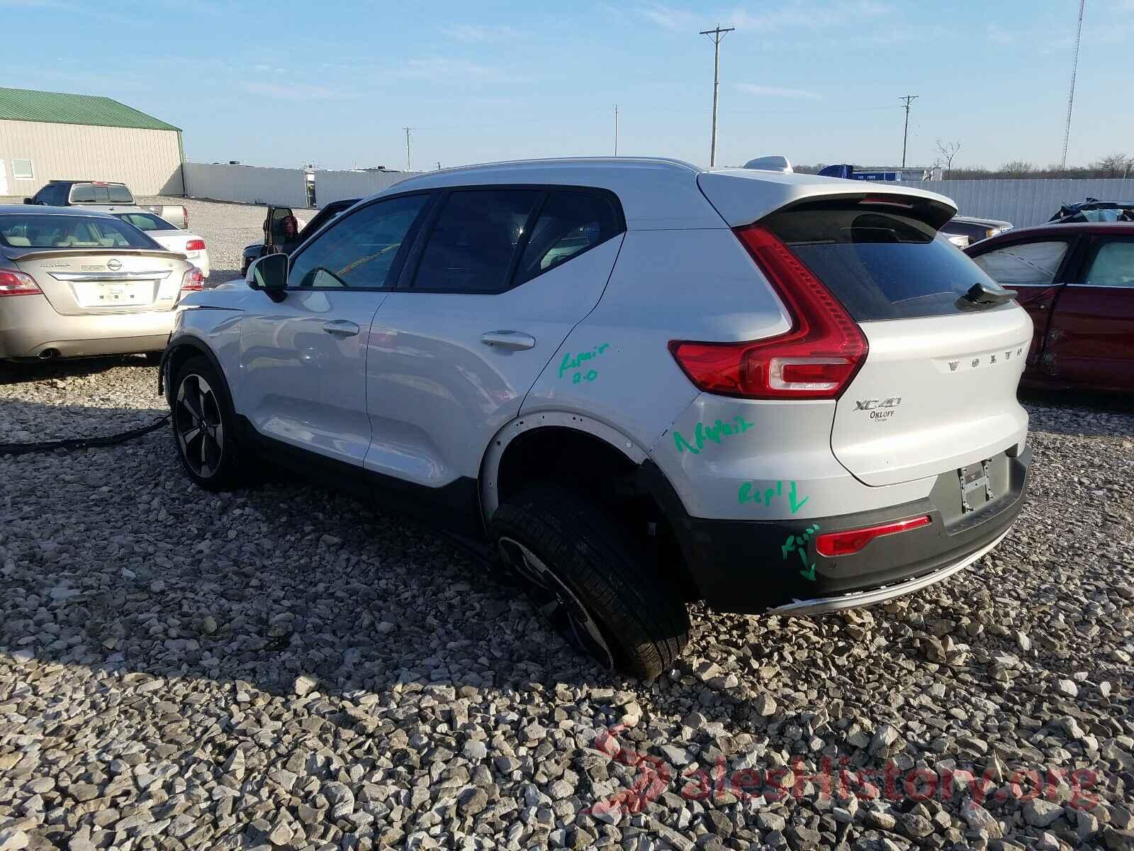 YV4162UK1L2315017 2020 VOLVO XC40