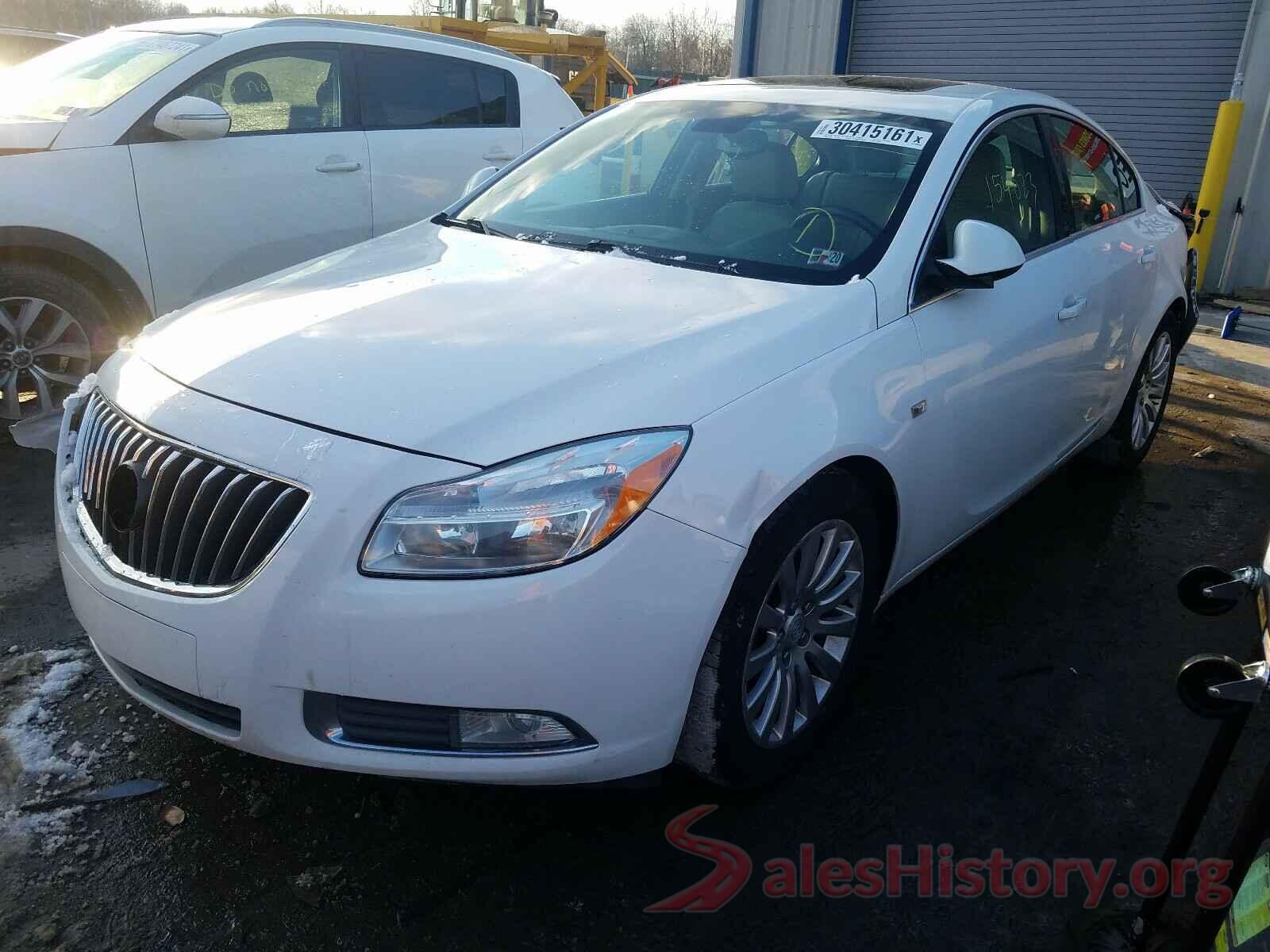 1FAHP2J85HG121906 2011 BUICK REGAL