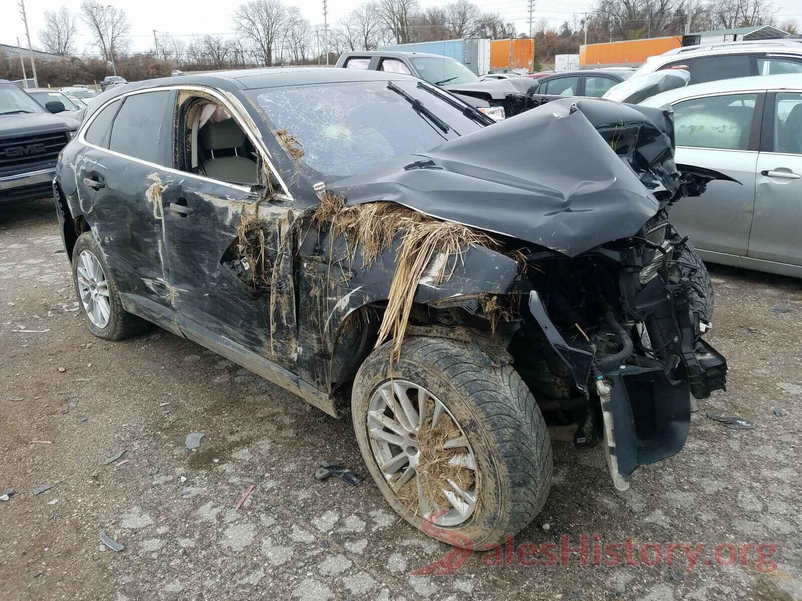 SADCK2GX1KA392672 2019 JAGUAR F-PACE