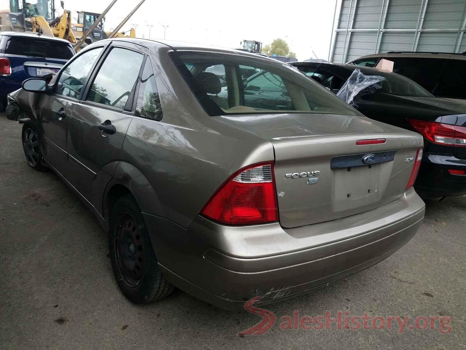 JF2SJAEC7JH523552 2005 FORD FOCUS