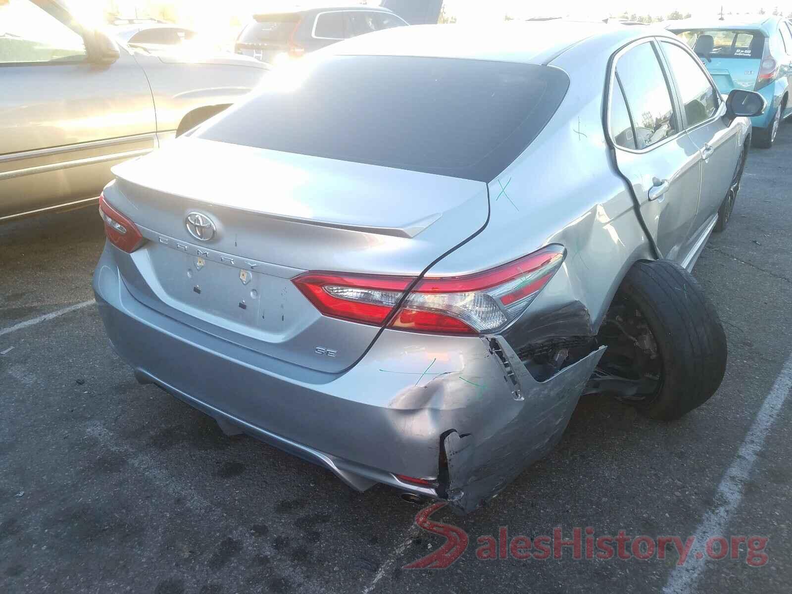 4T1B11HK2JU138422 2018 TOYOTA CAMRY