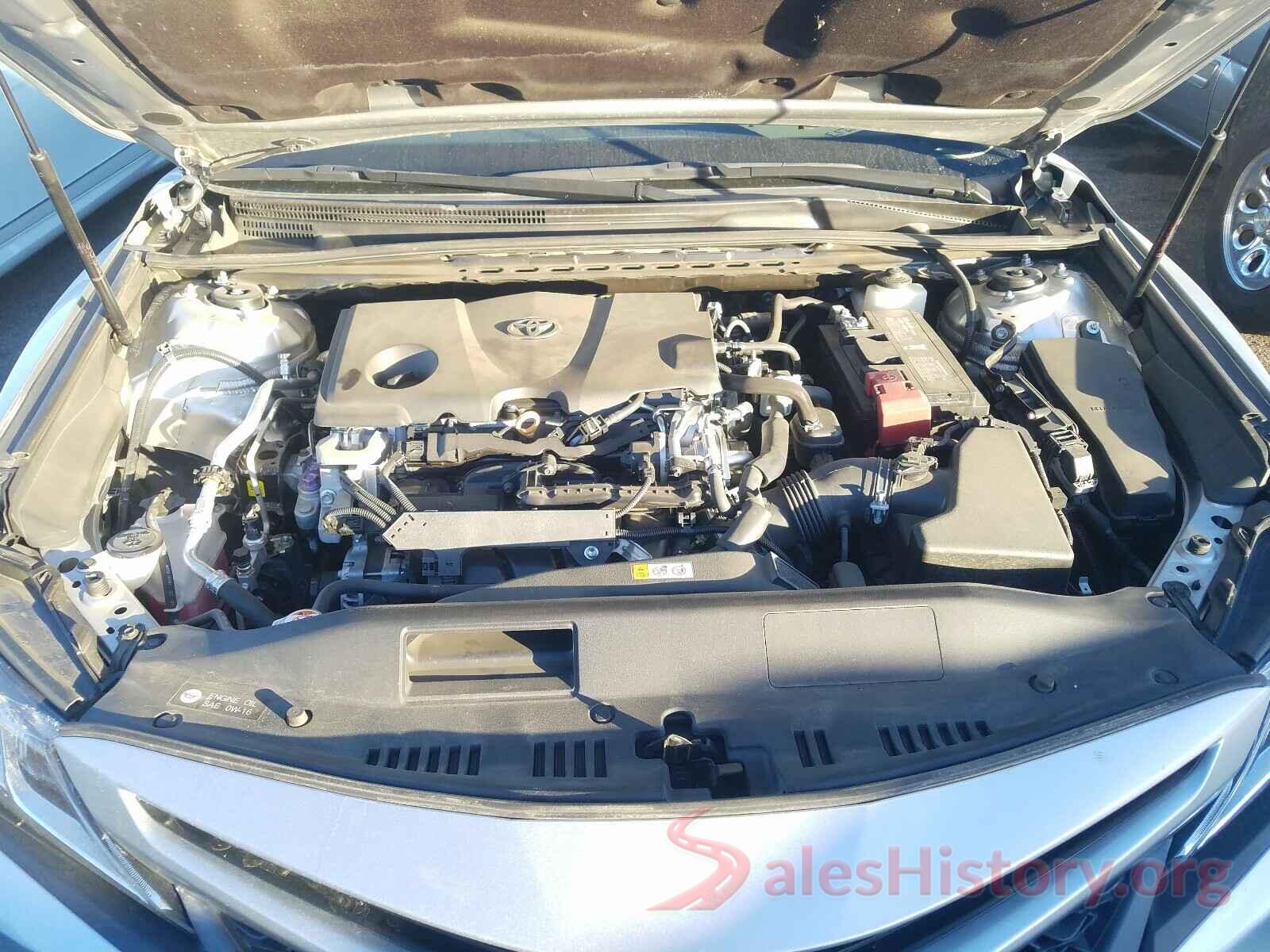 4T1B11HK2JU138422 2018 TOYOTA CAMRY