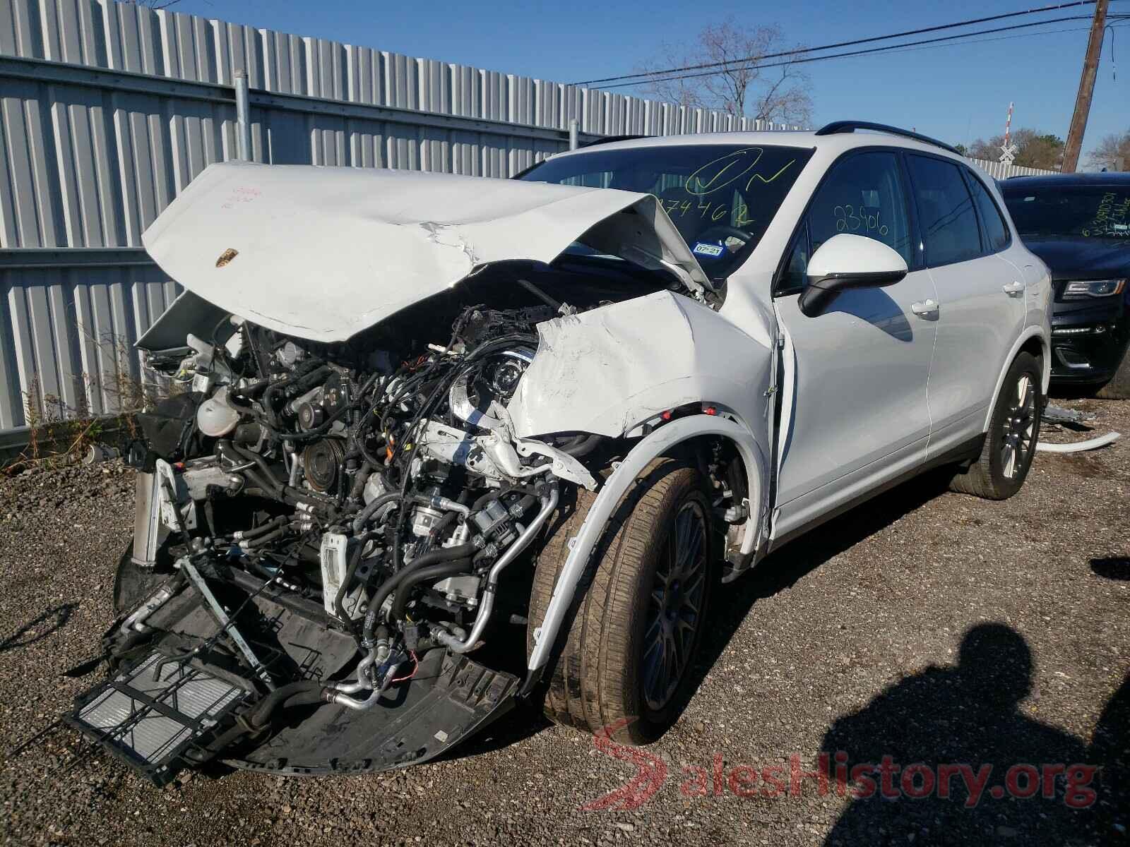 WP1AE2A27HLA74462 2017 PORSCHE CAYENNE