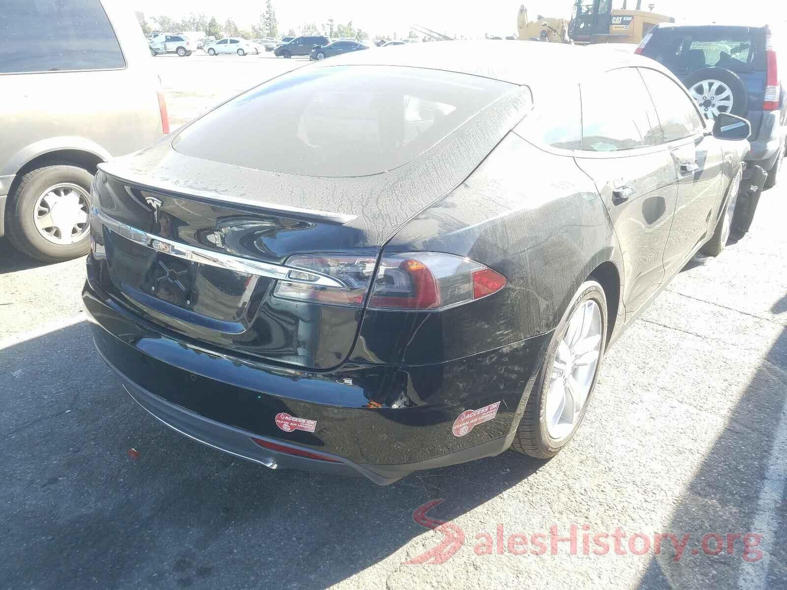 5YJSA1CN5DFP27306 2013 TESLA MODEL S