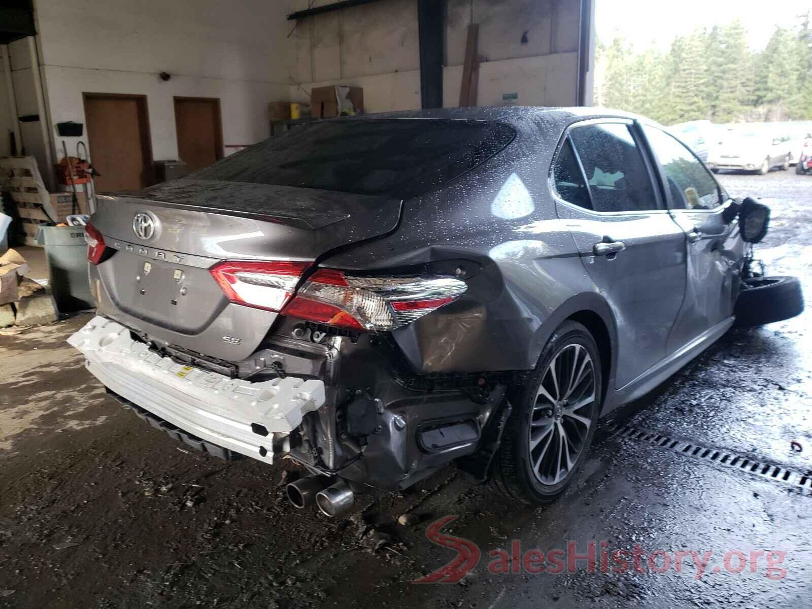 4T1B11HK9JU105854 2018 TOYOTA CAMRY