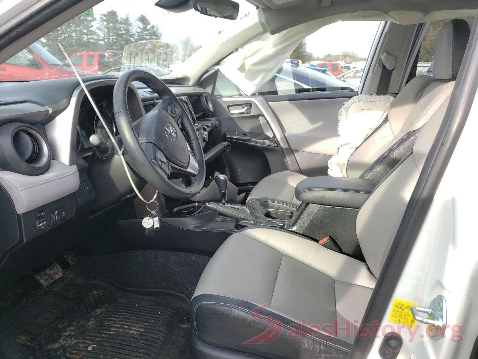 JTMDJREV2HD073205 2017 TOYOTA RAV4