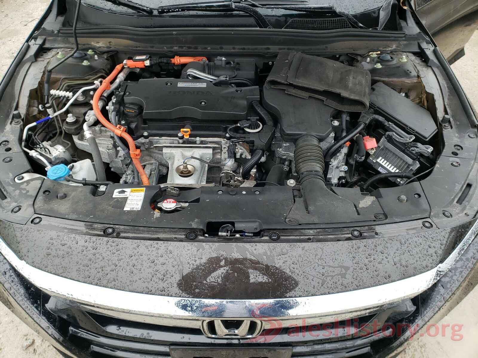 1HGCV3F51JA009709 2018 HONDA ACCORD