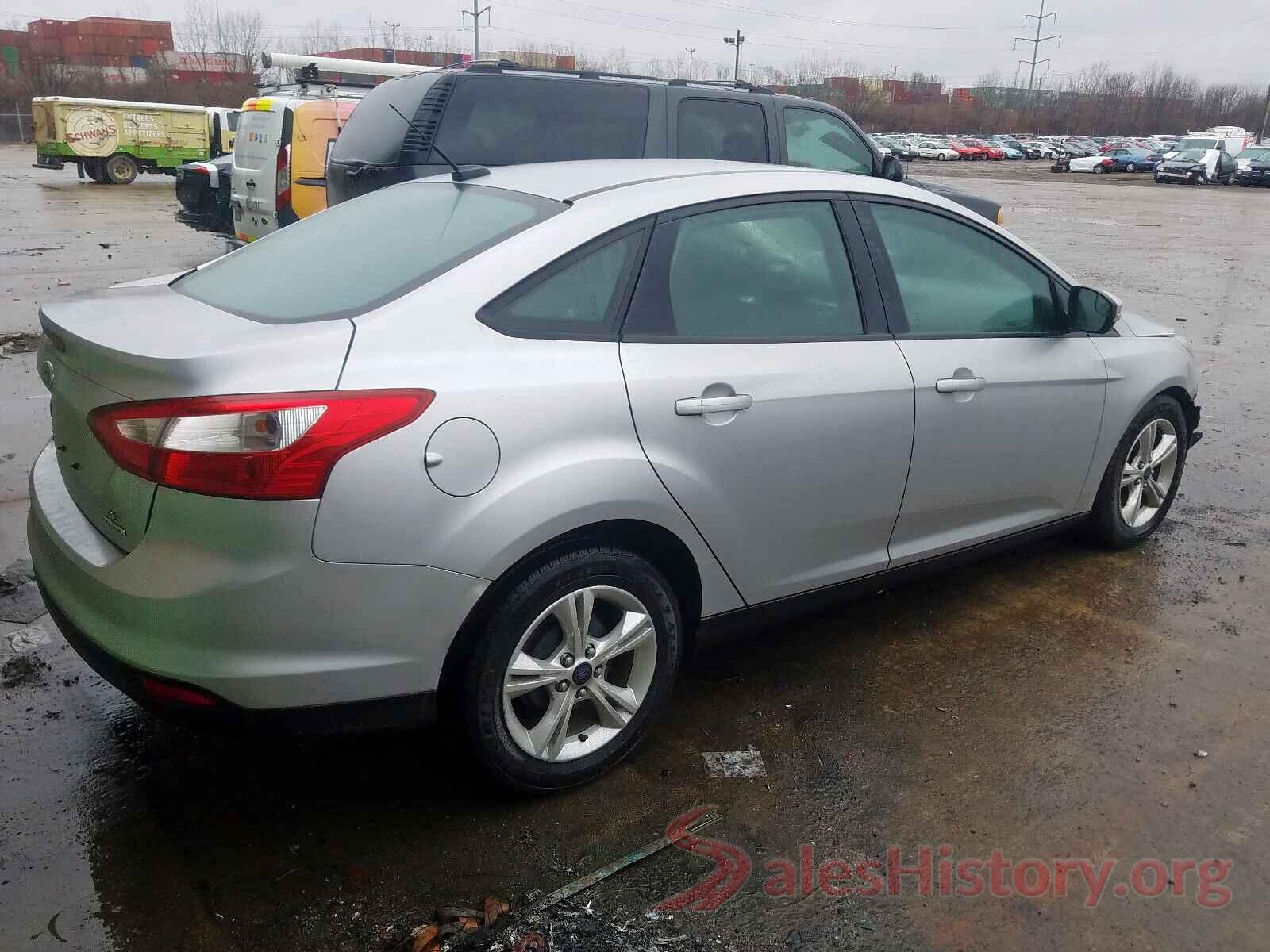 1FADP3E23JL229867 2013 FORD FOCUS