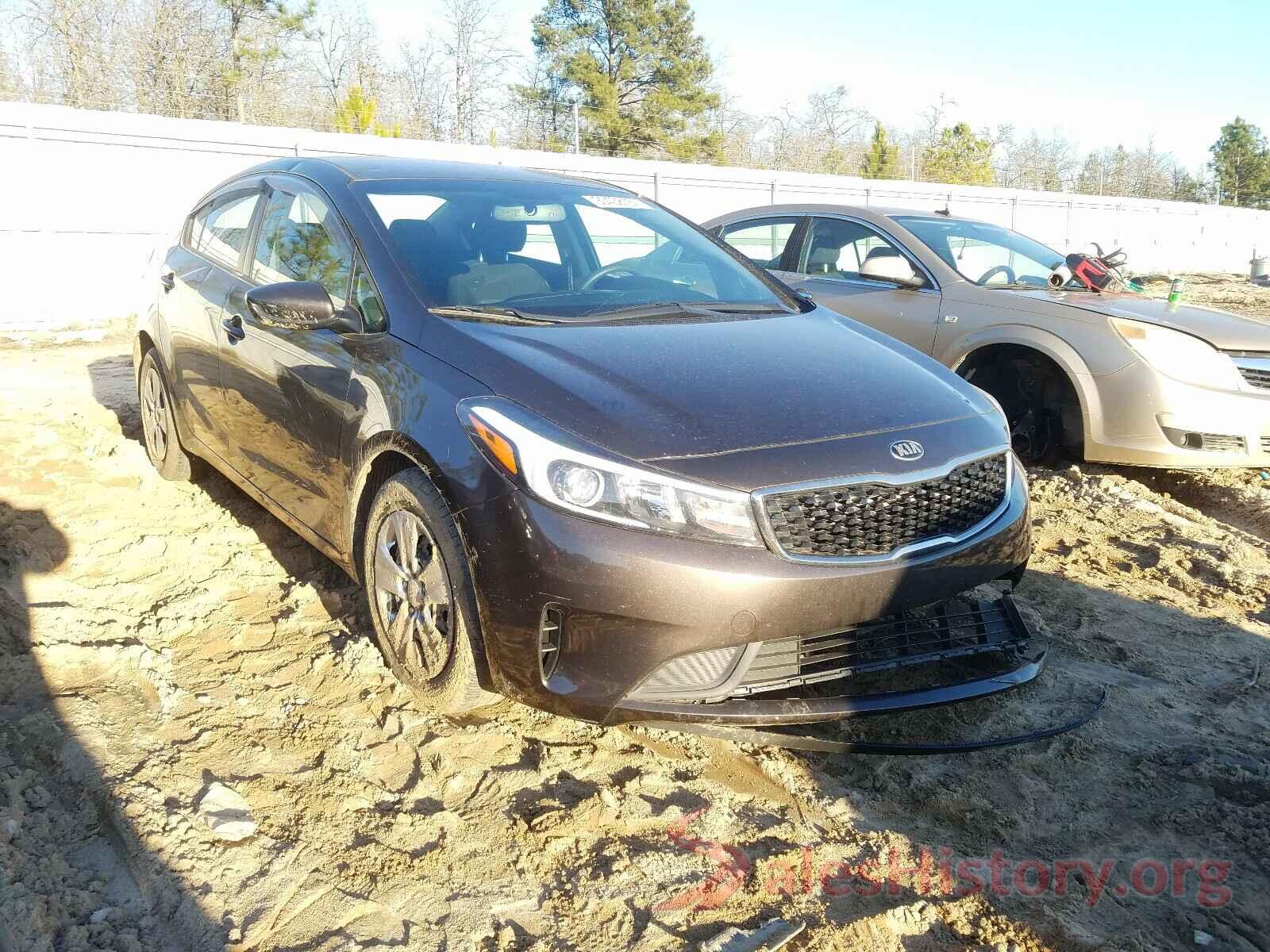 3KPFK4A71JE164924 2018 KIA FORTE