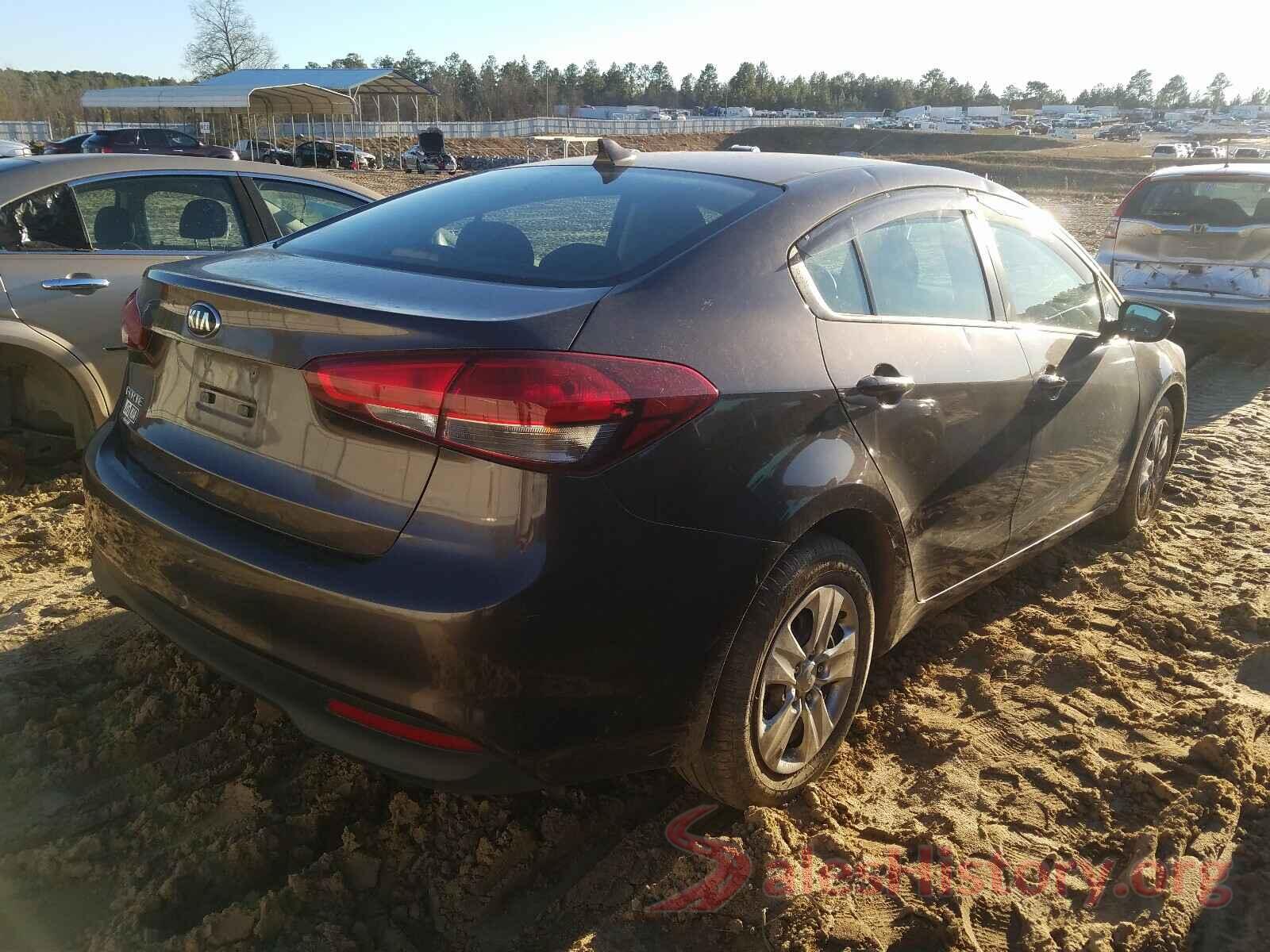 3KPFK4A71JE164924 2018 KIA FORTE