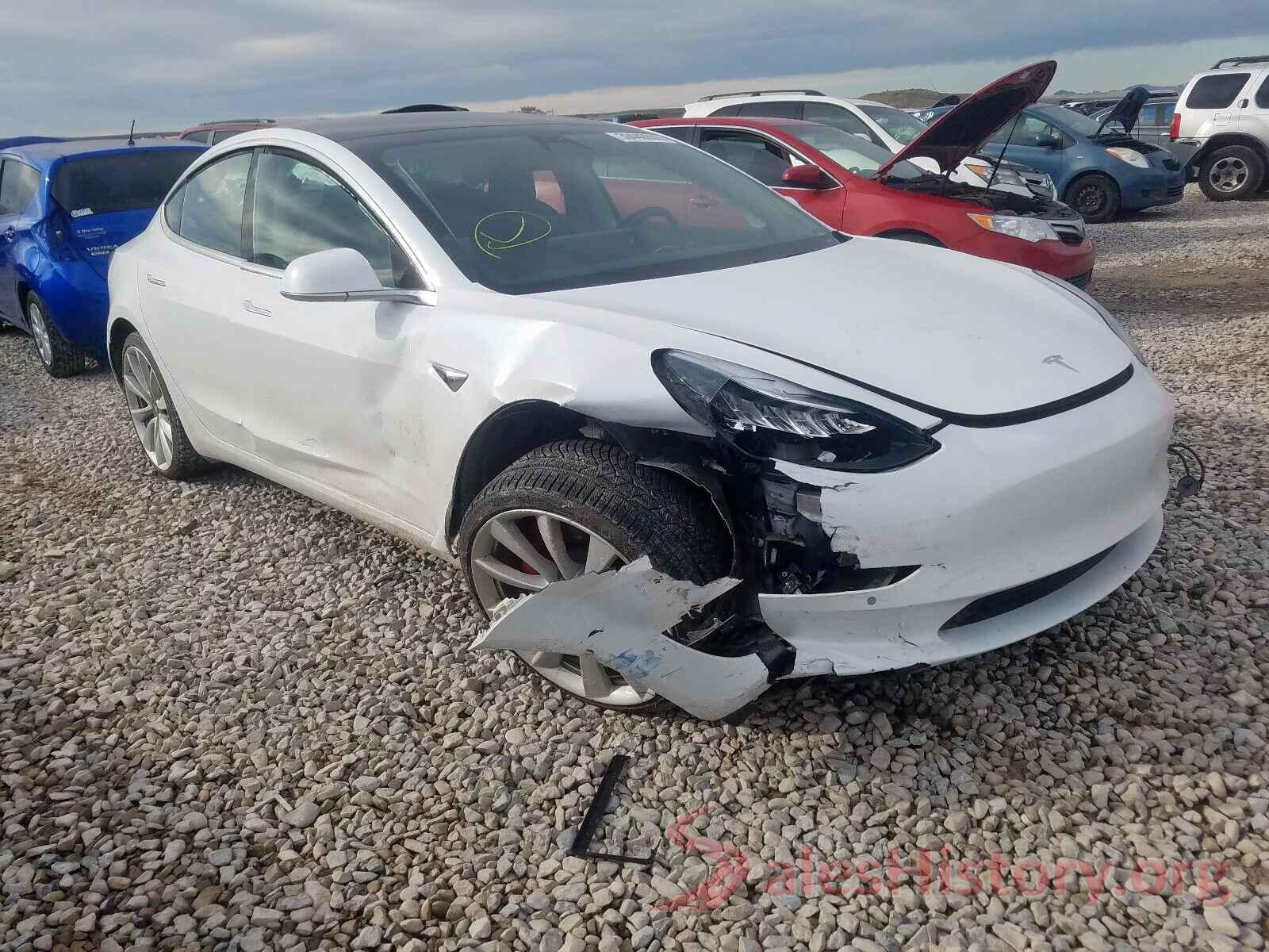 5YJ3E1EB8JF106472 2018 TESLA MODEL 3