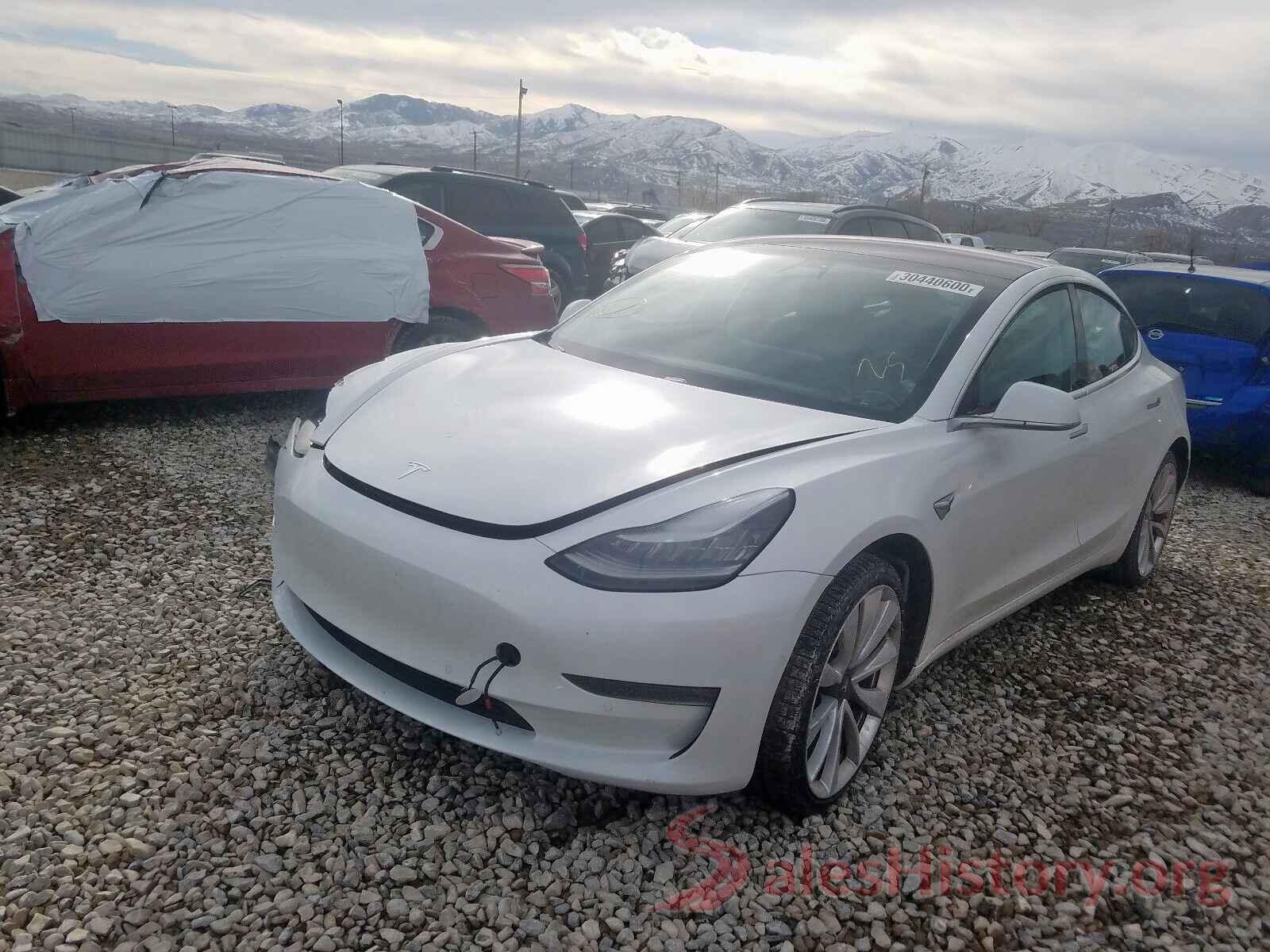 5YJ3E1EB8JF106472 2018 TESLA MODEL 3