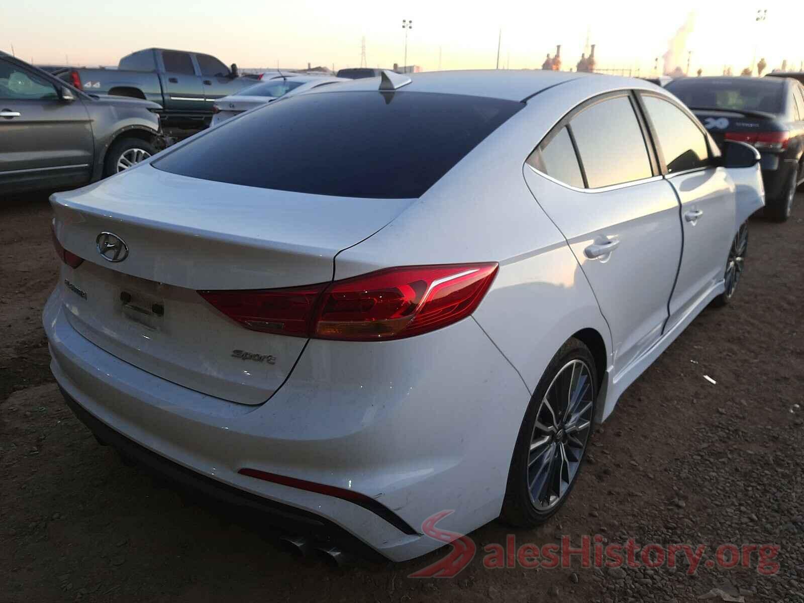 KMHD04LB1JU453121 2018 HYUNDAI ELANTRA