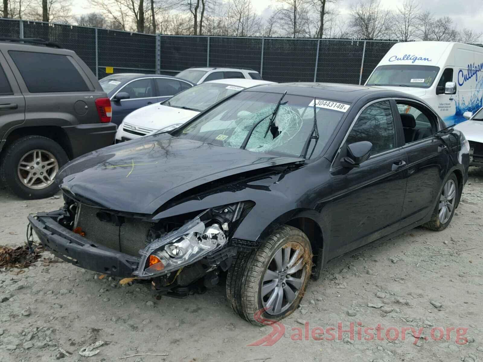 JM3KE4CYXG0658641 2011 HONDA ACCORD