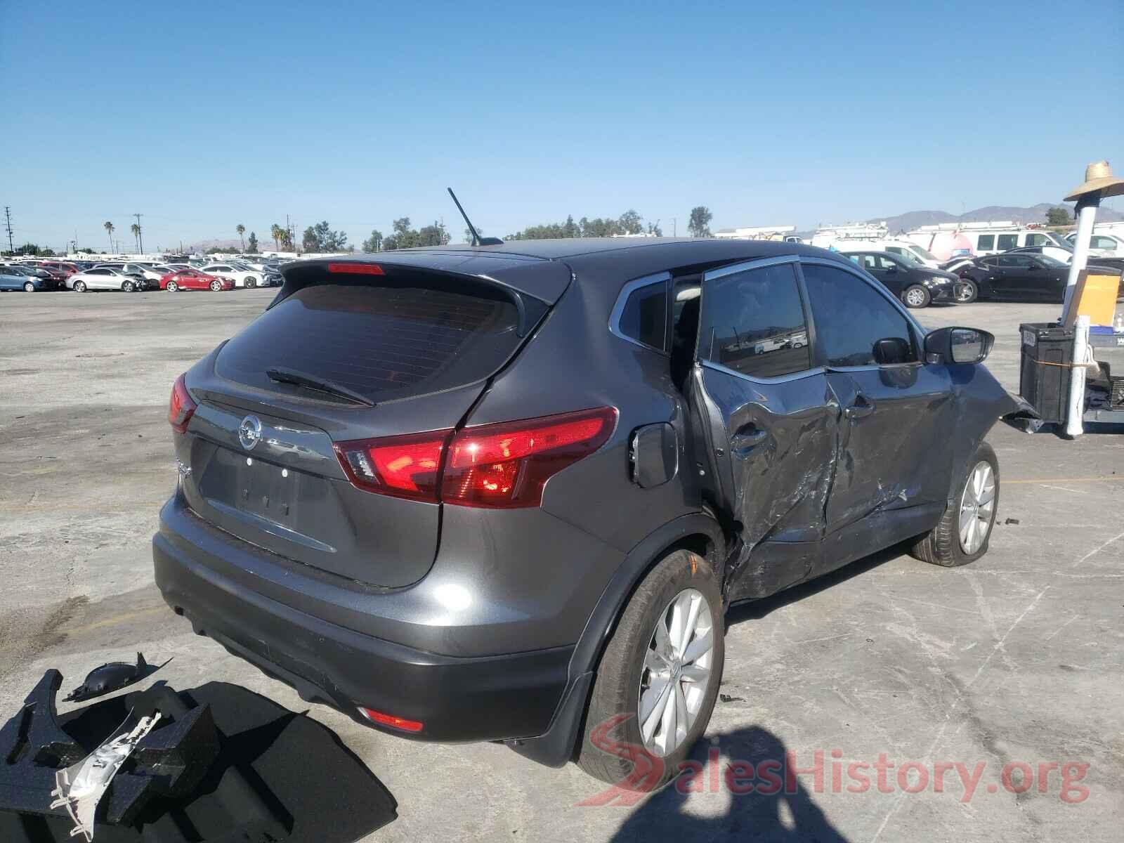 JN1BJ1CP7JW184228 2018 NISSAN ROGUE