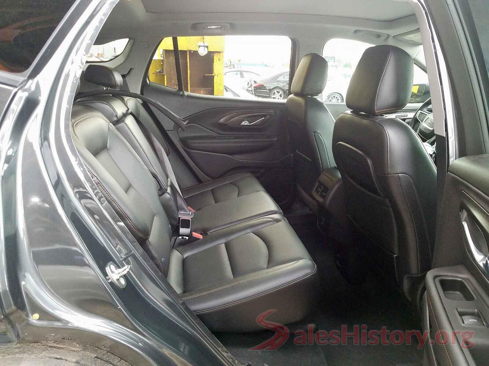 JF2SKAEC2KH527958 2018 GMC TERRAIN