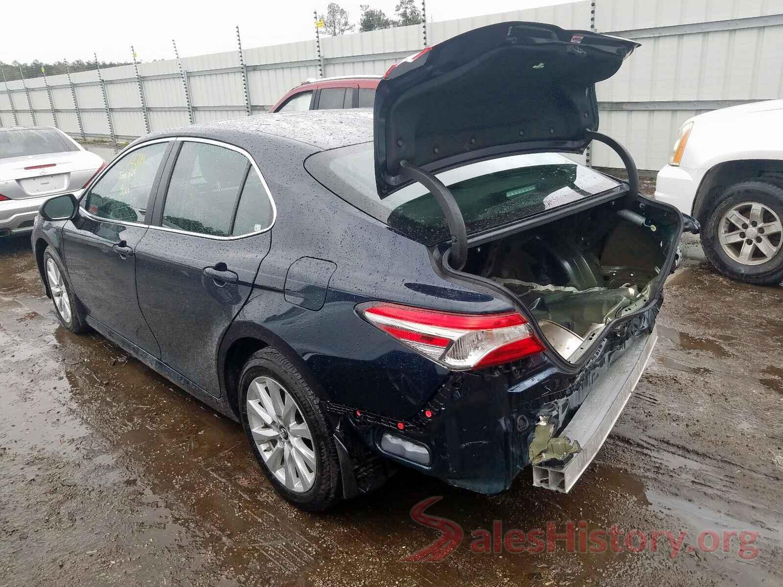 WVGAV7AX5HK053282 2019 TOYOTA CAMRY