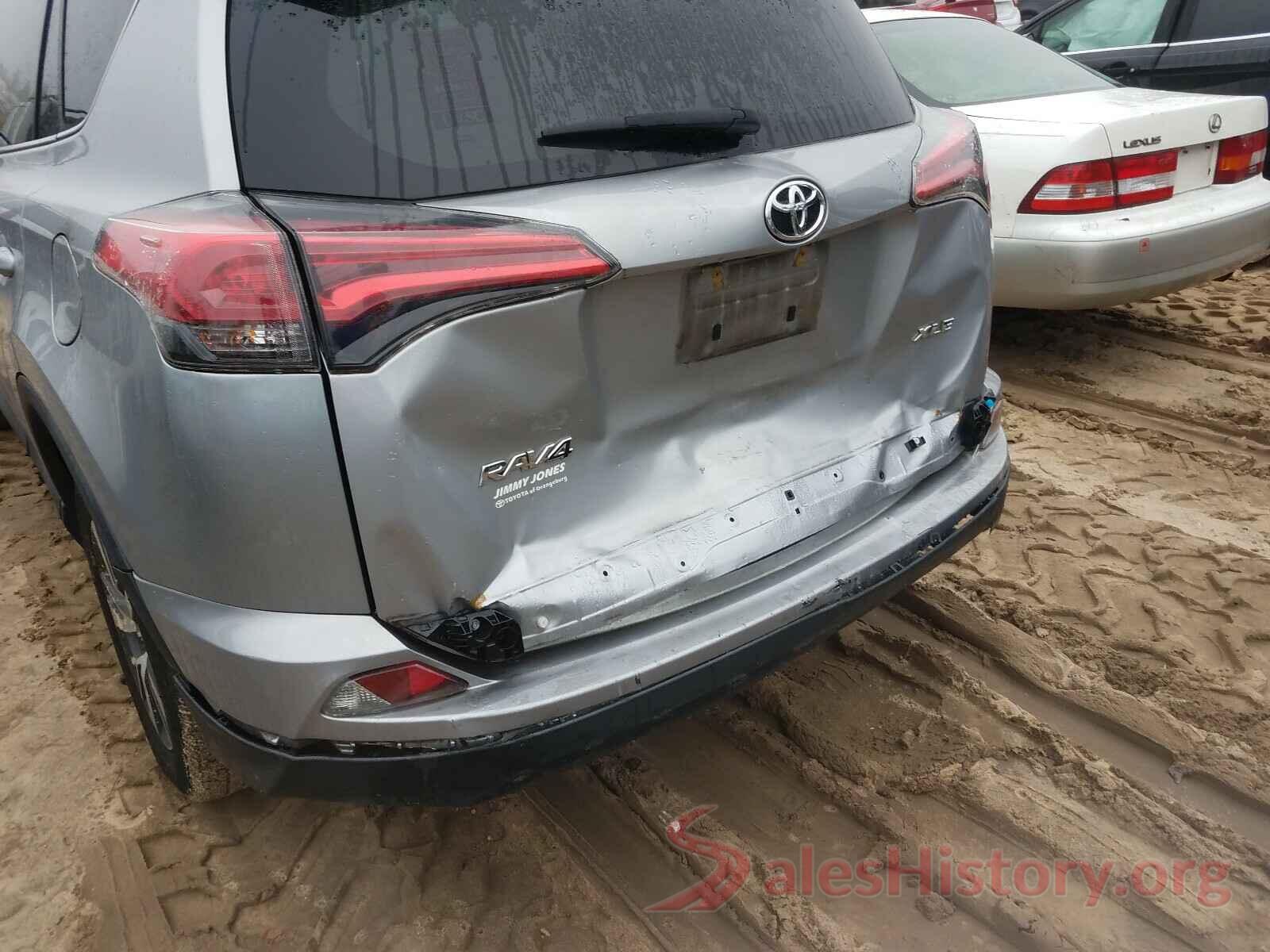 2T3WFREV8HW336018 2017 TOYOTA RAV4