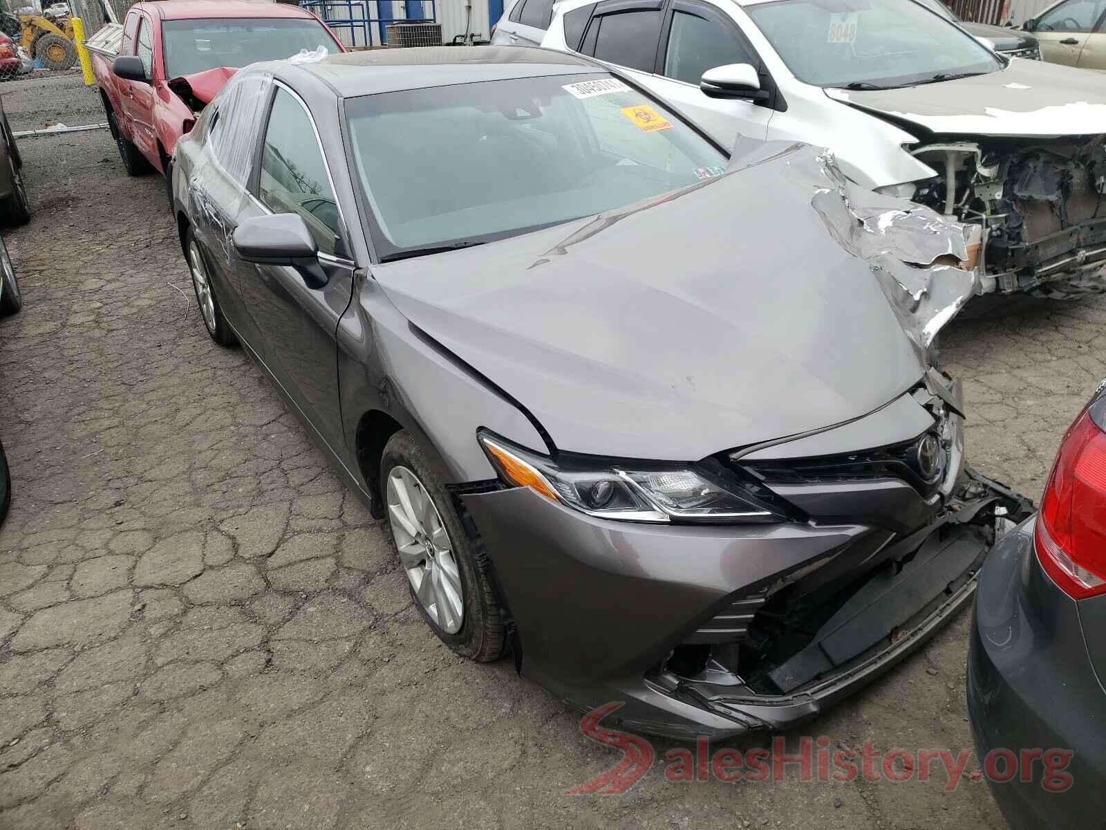 4T1B11HK9JU016771 2018 TOYOTA CAMRY