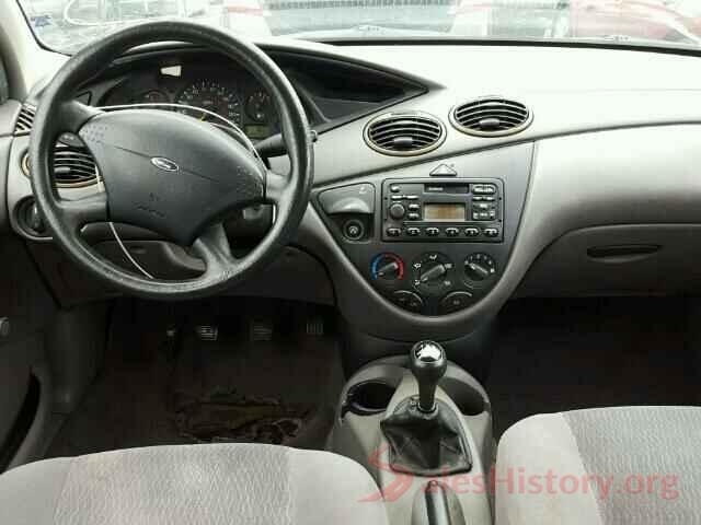 JF2SKARCXLH587515 2001 FORD FOCUS