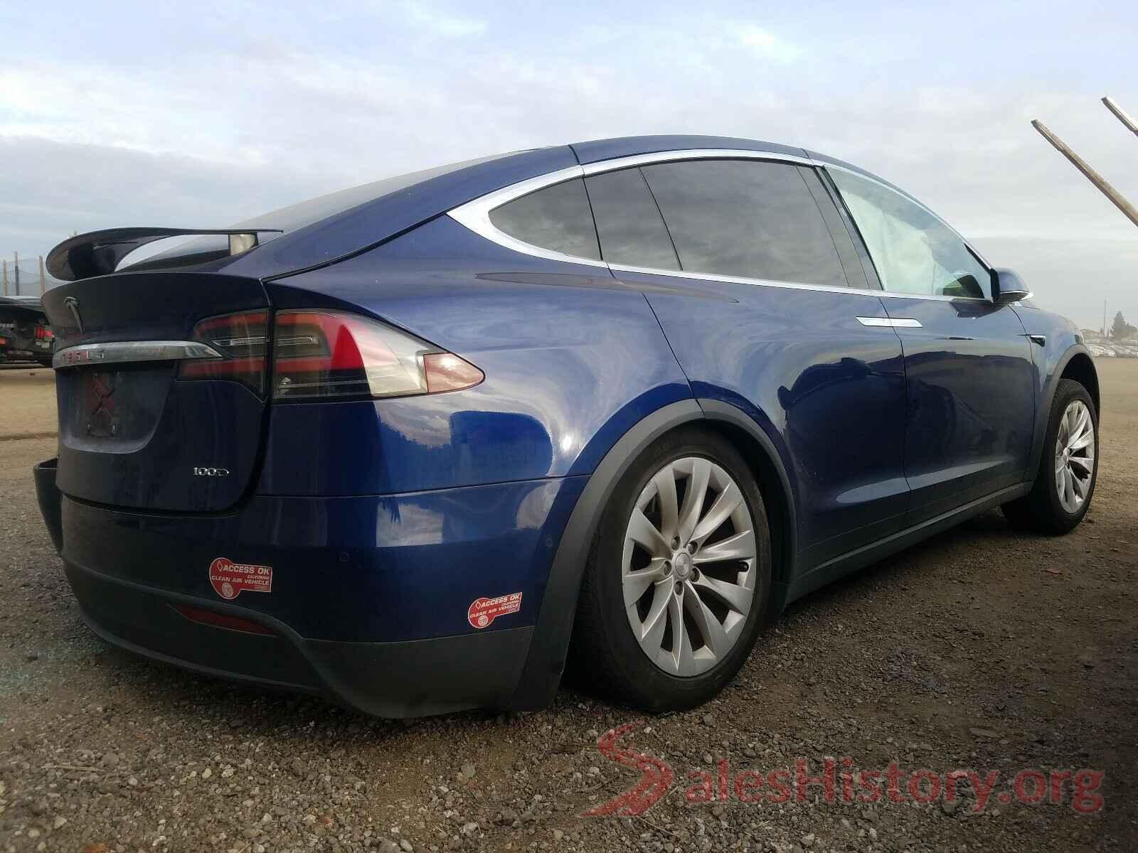 5YJXCBE22JF102351 2018 TESLA MODEL X