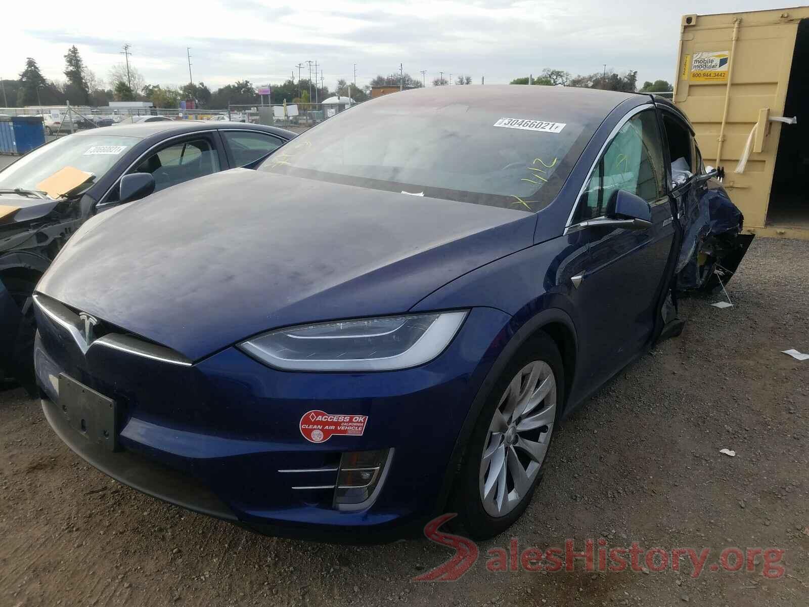 5YJXCBE22JF102351 2018 TESLA MODEL X