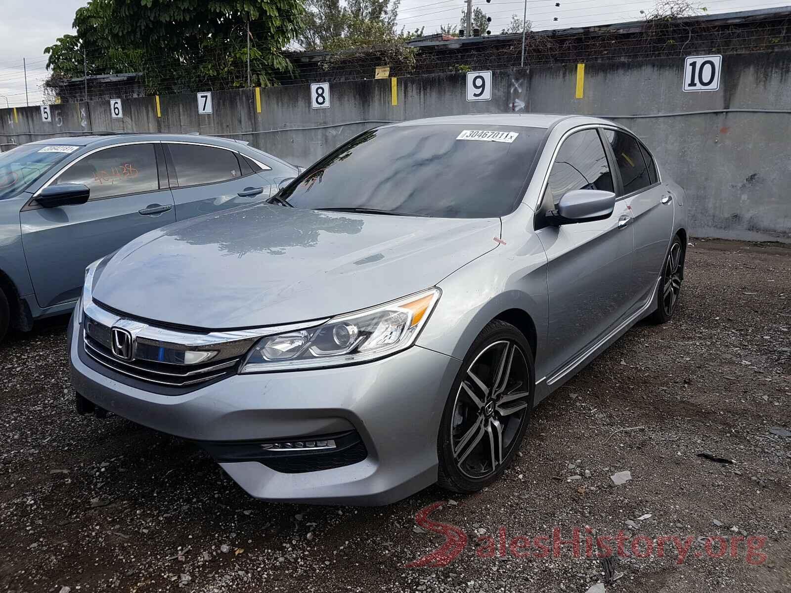 1HGCR2F52HA056465 2017 HONDA ACCORD