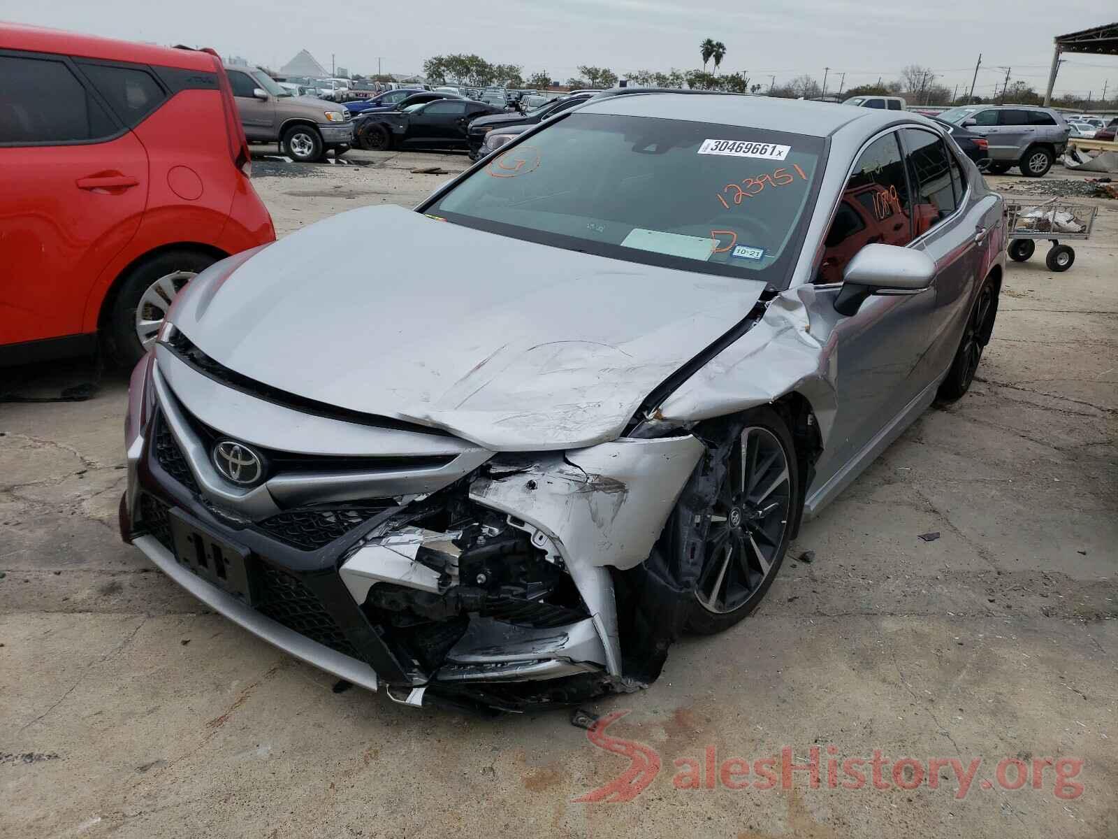 4T1B61HK7JU123951 2018 TOYOTA CAMRY