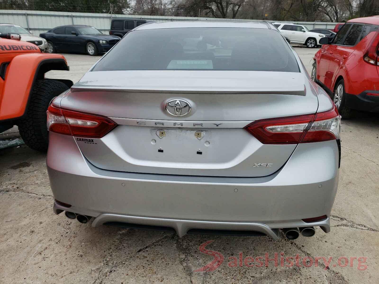 4T1B61HK7JU123951 2018 TOYOTA CAMRY