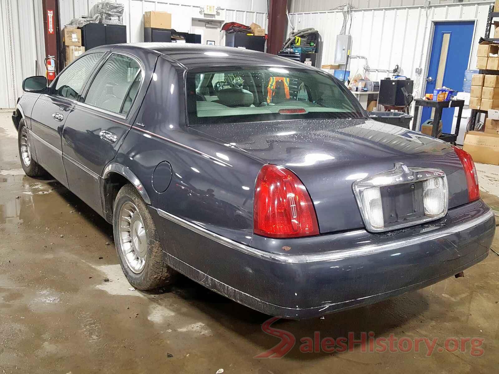 3N1CN7AP0JL885682 1999 LINCOLN TOWNCAR