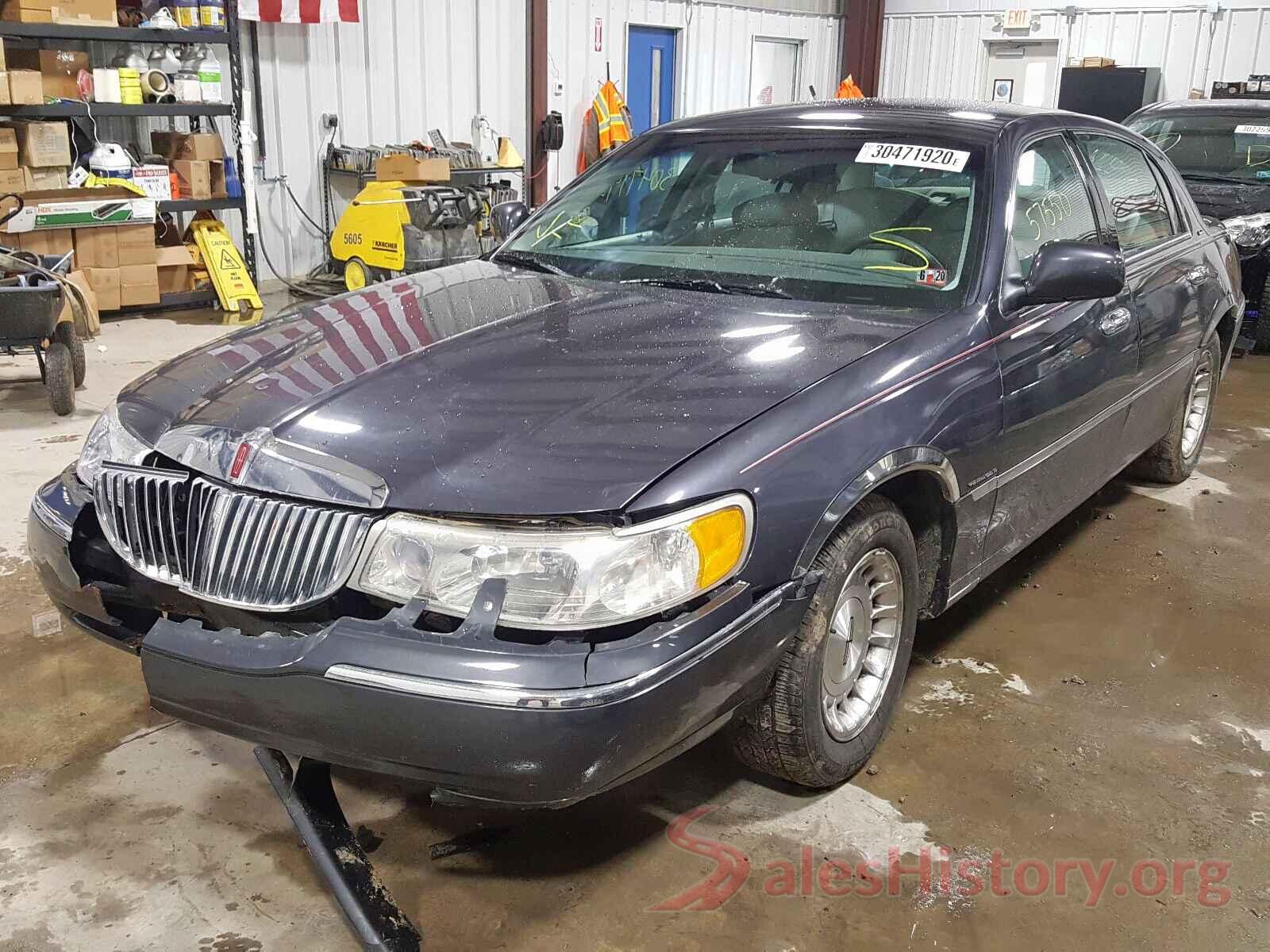 3N1CN7AP0JL885682 1999 LINCOLN TOWNCAR