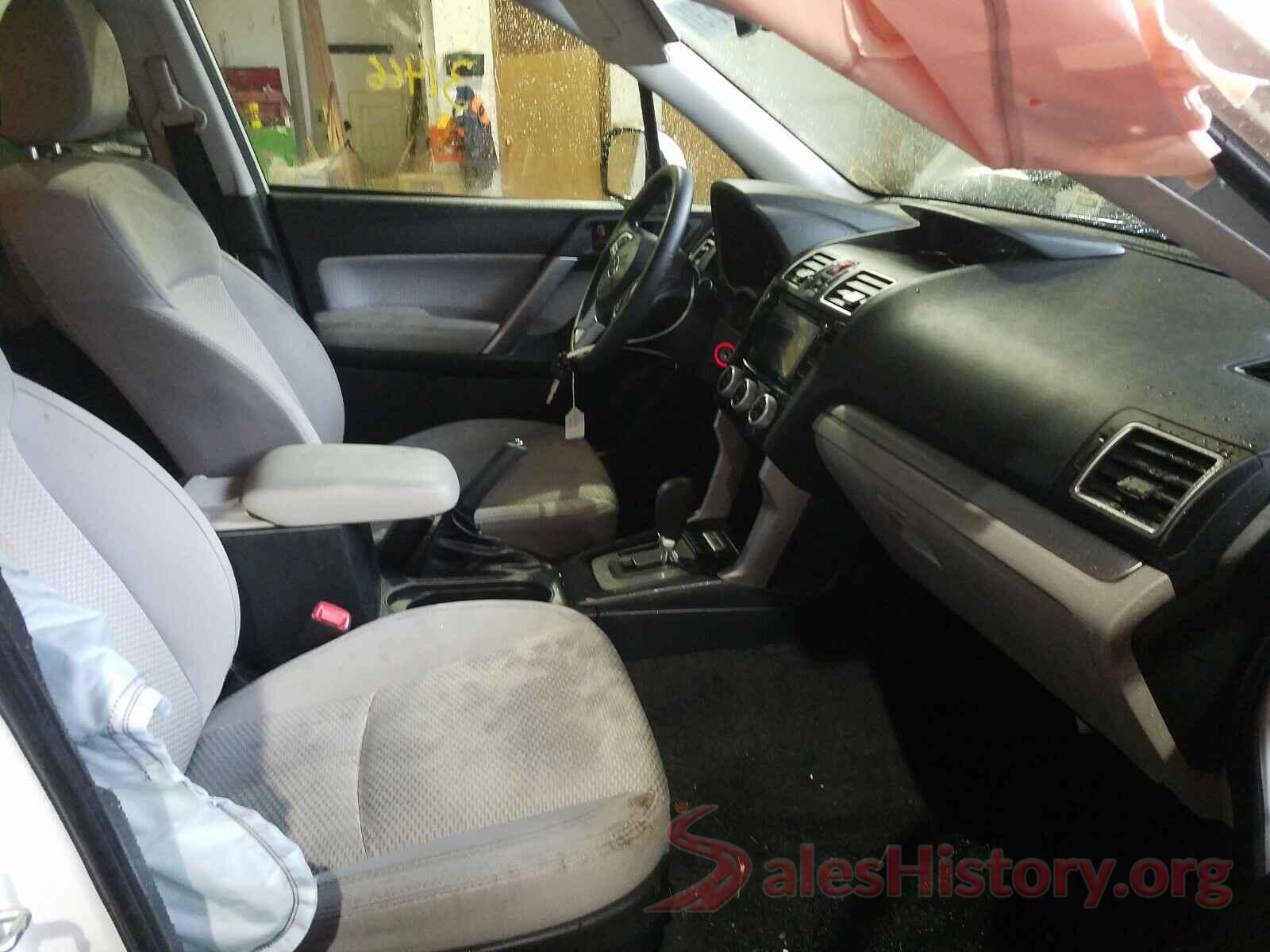 JF2SJAGC9JH600449 2018 SUBARU FORESTER