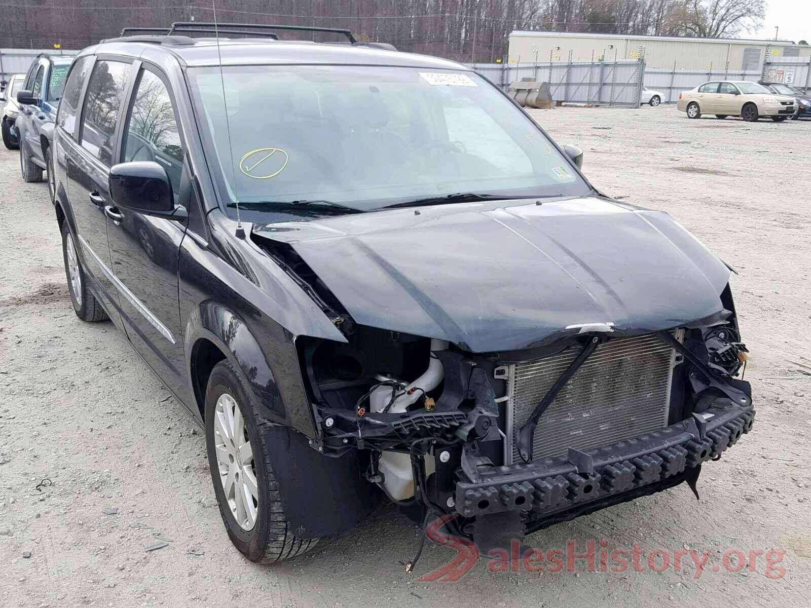 5TFAY5F16HX588516 2014 CHRYSLER TOWN & COU