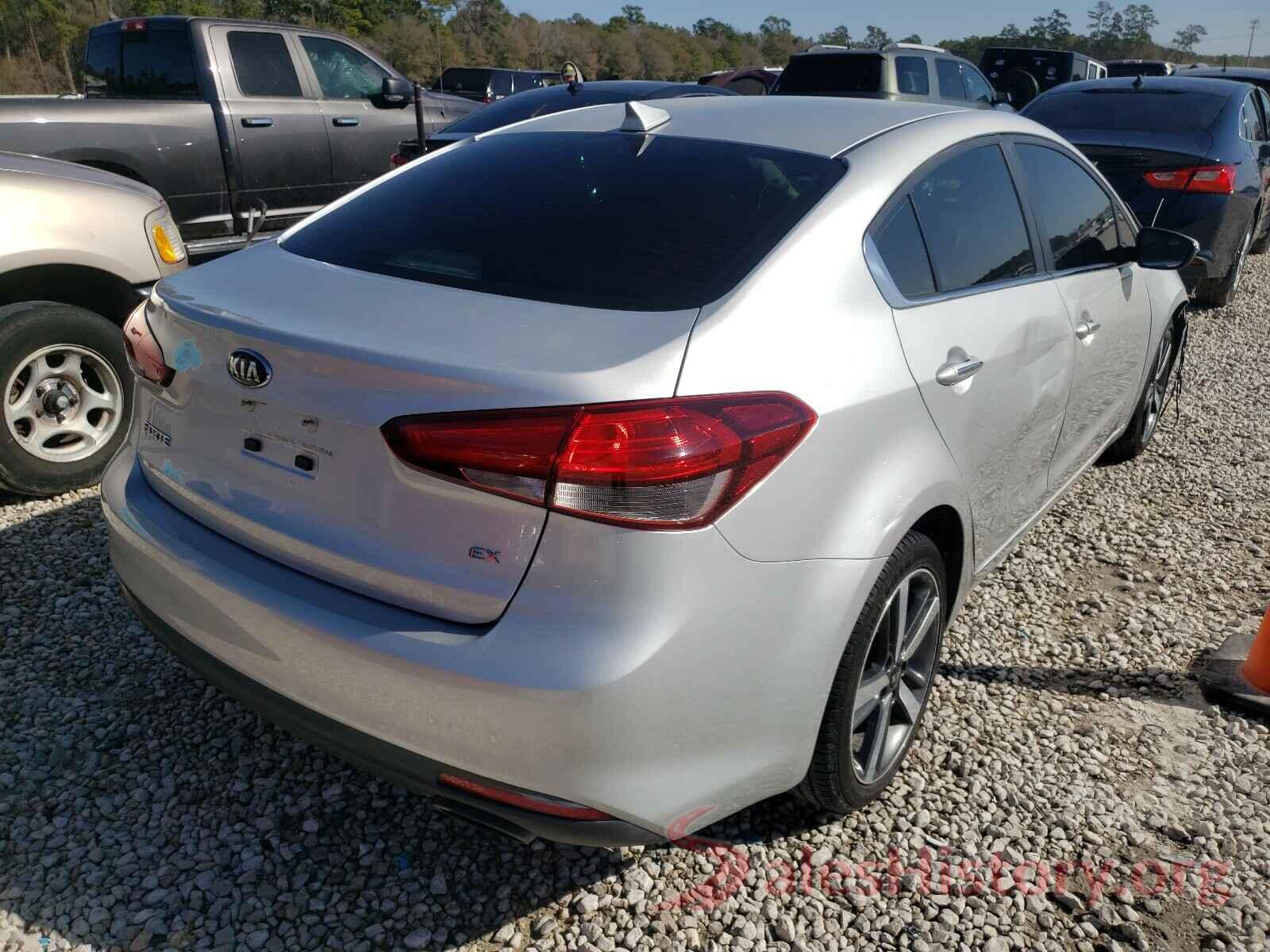 3KPFL4A82HE051029 2017 KIA FORTE