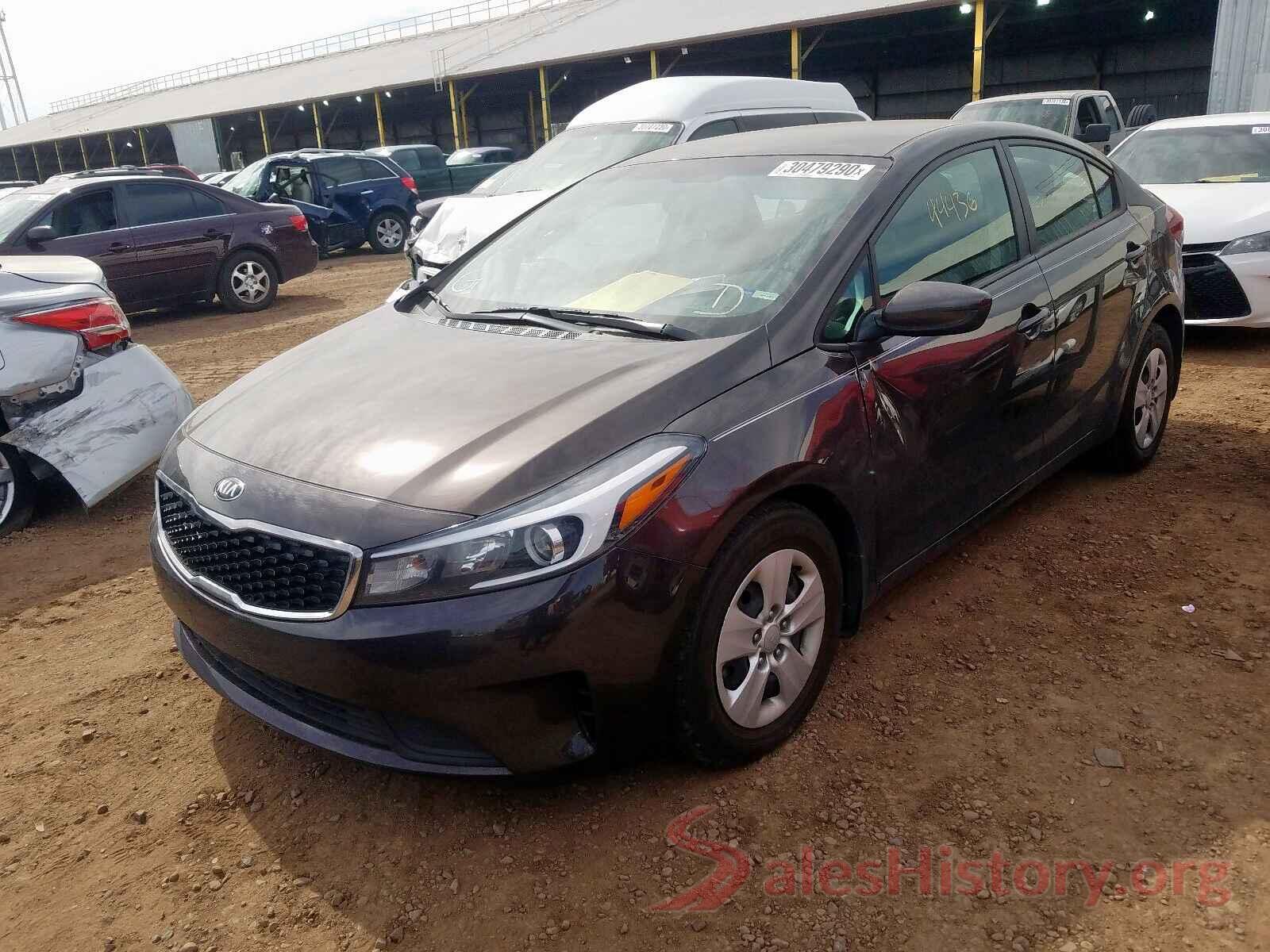 JTNKARJE4HJ537055 2018 KIA FORTE