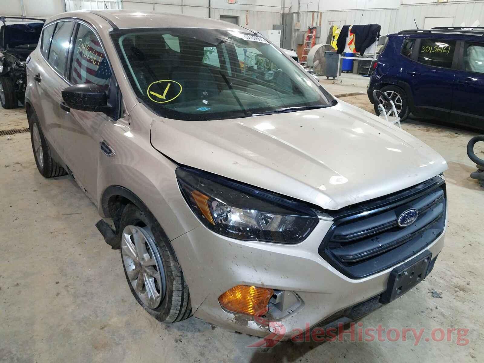 3FA6P0HD5KR223382 2018 FORD ESCAPE