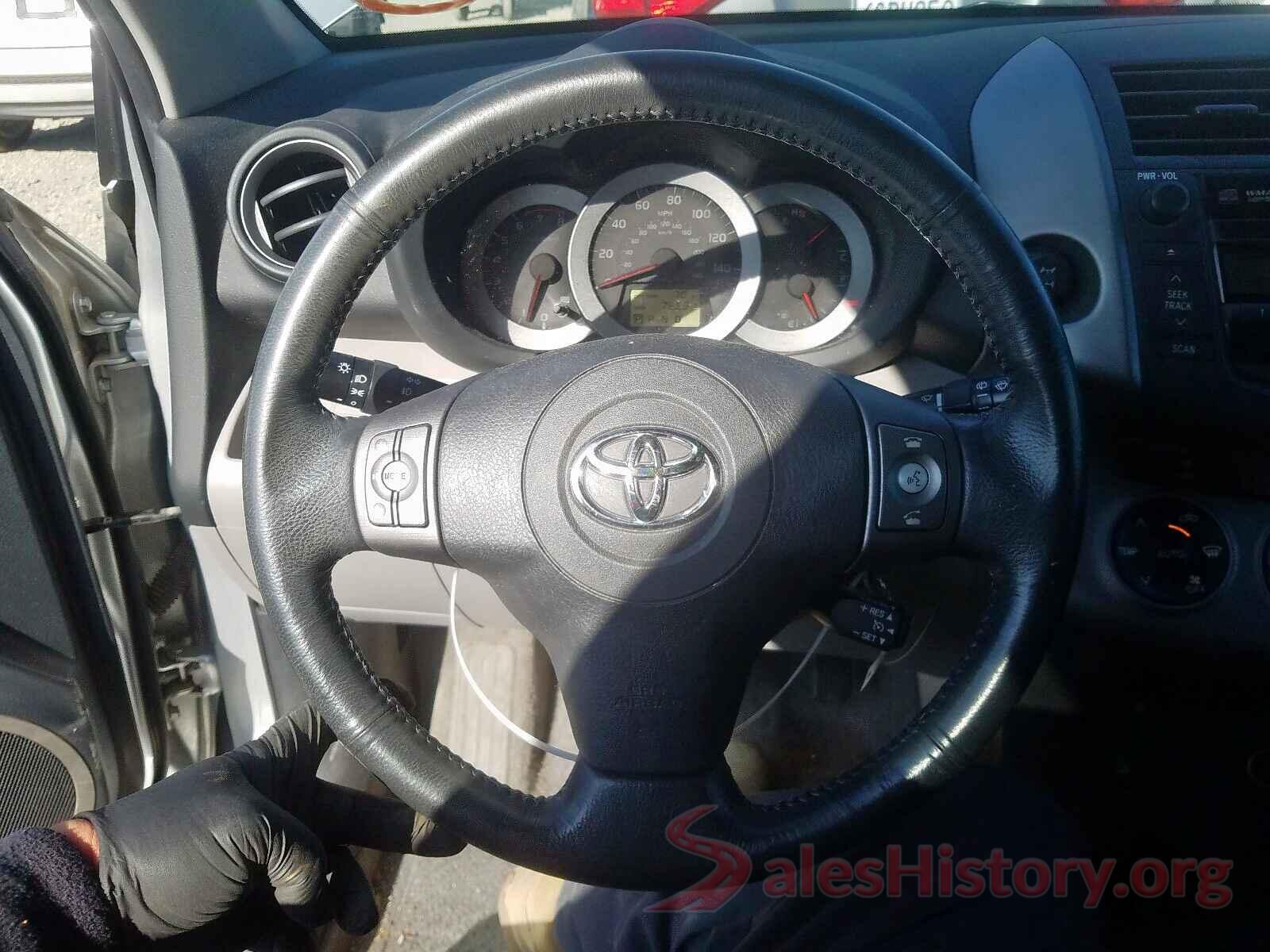 JTMRFREV8HJ107219 2008 TOYOTA RAV4