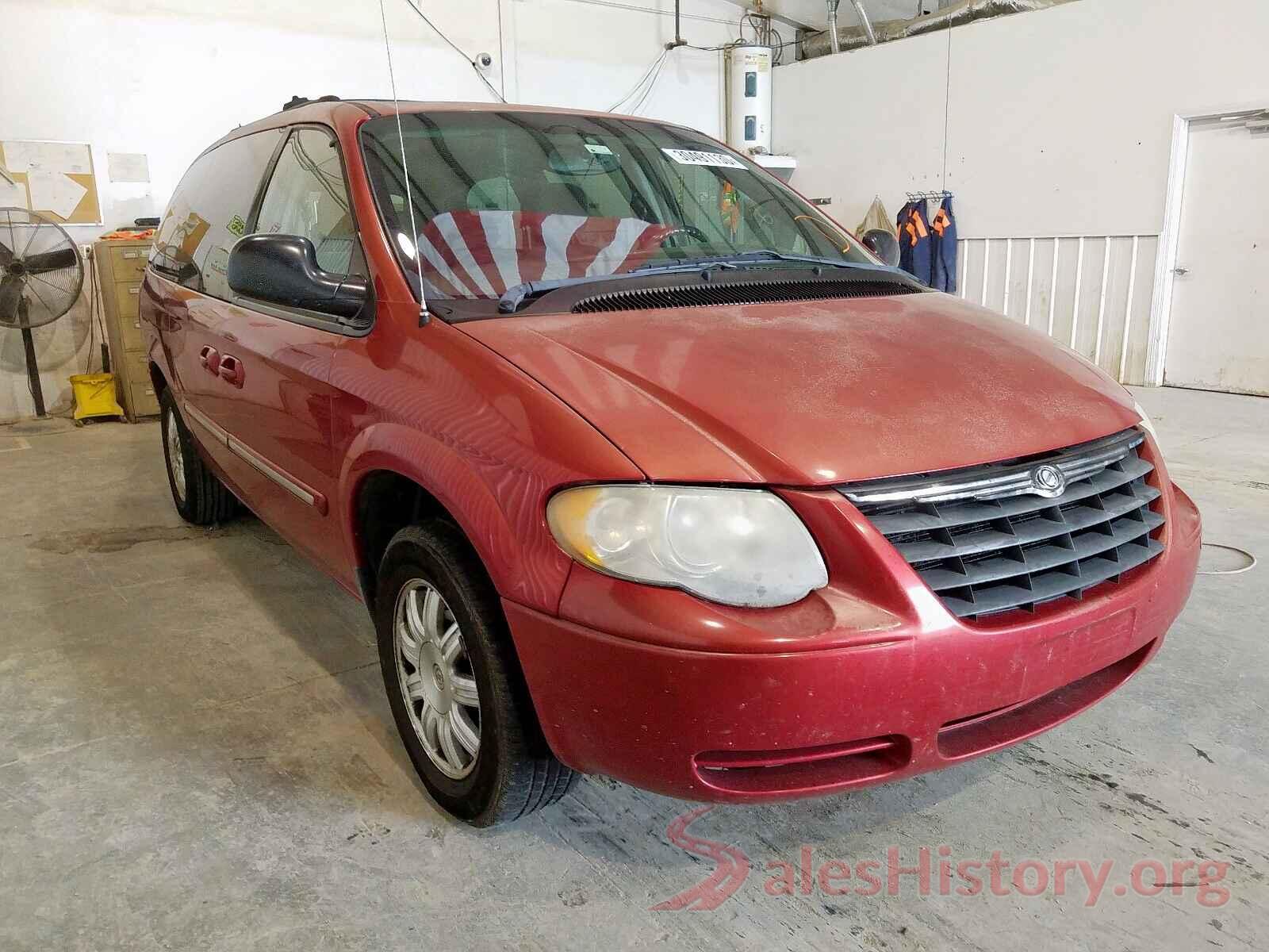 SALWR2RV1JA189661 2005 CHRYSLER MINIVAN