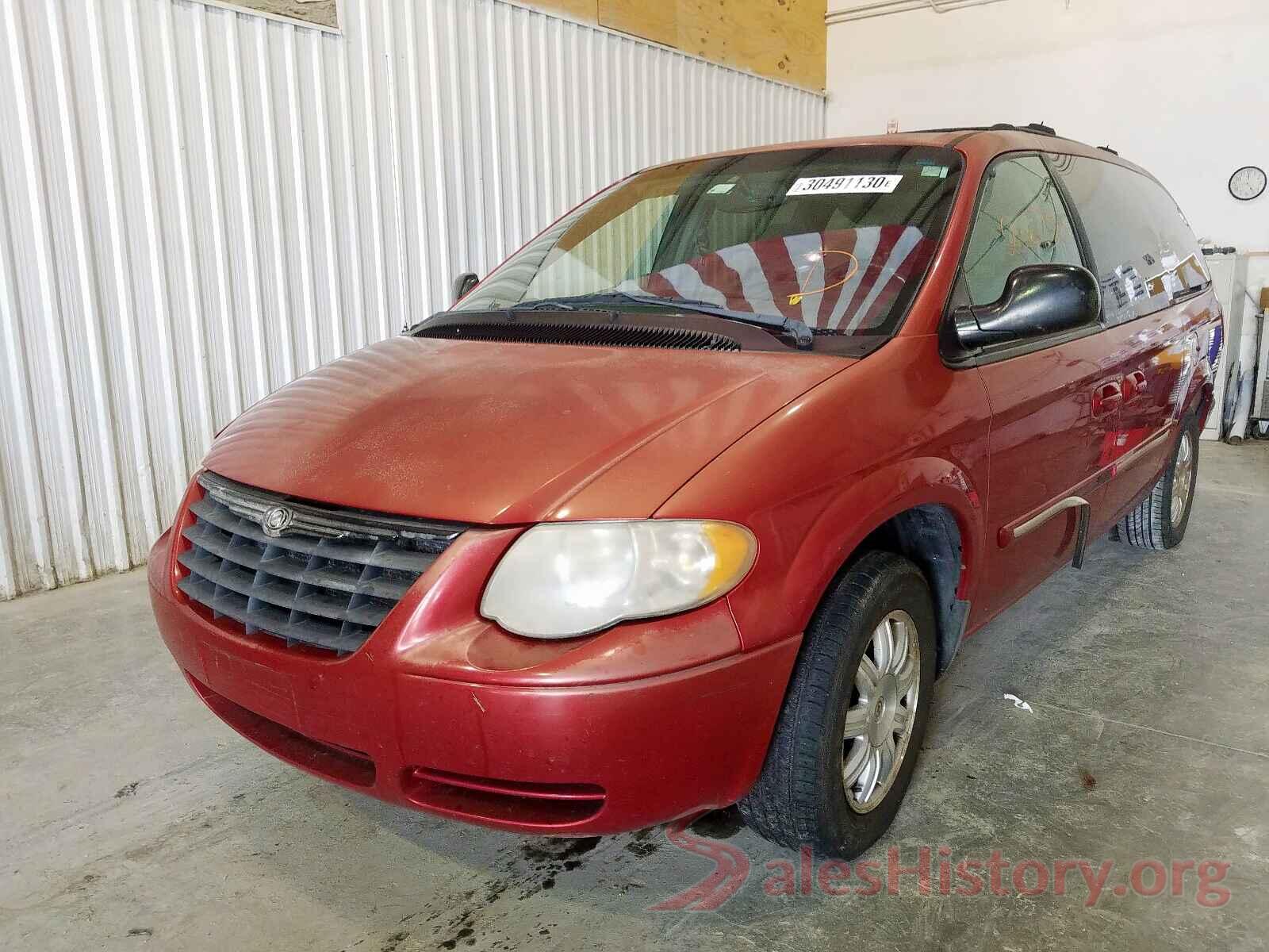 SALWR2RV1JA189661 2005 CHRYSLER MINIVAN