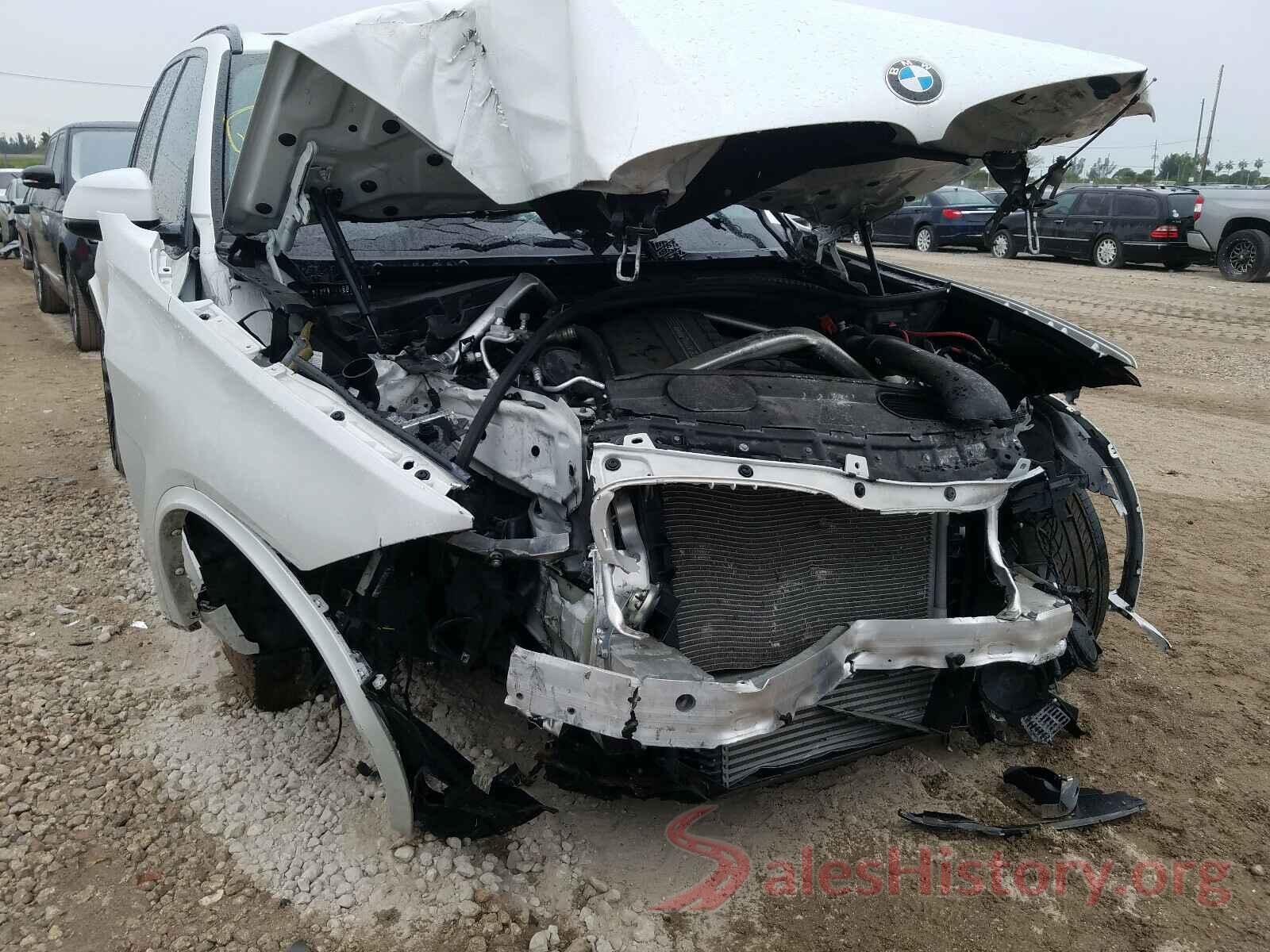 5UXKR2C50J0Z18784 2018 BMW X5