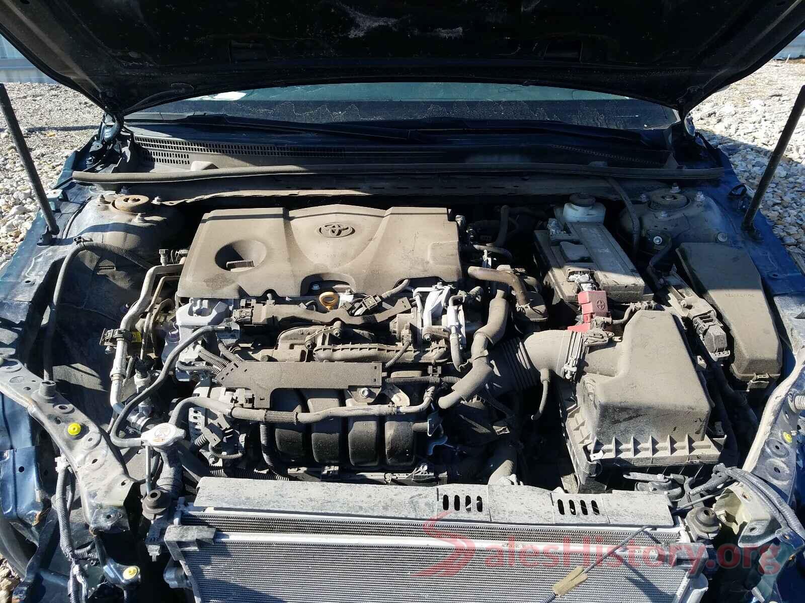 4T1B11HK9JU618926 2018 TOYOTA CAMRY